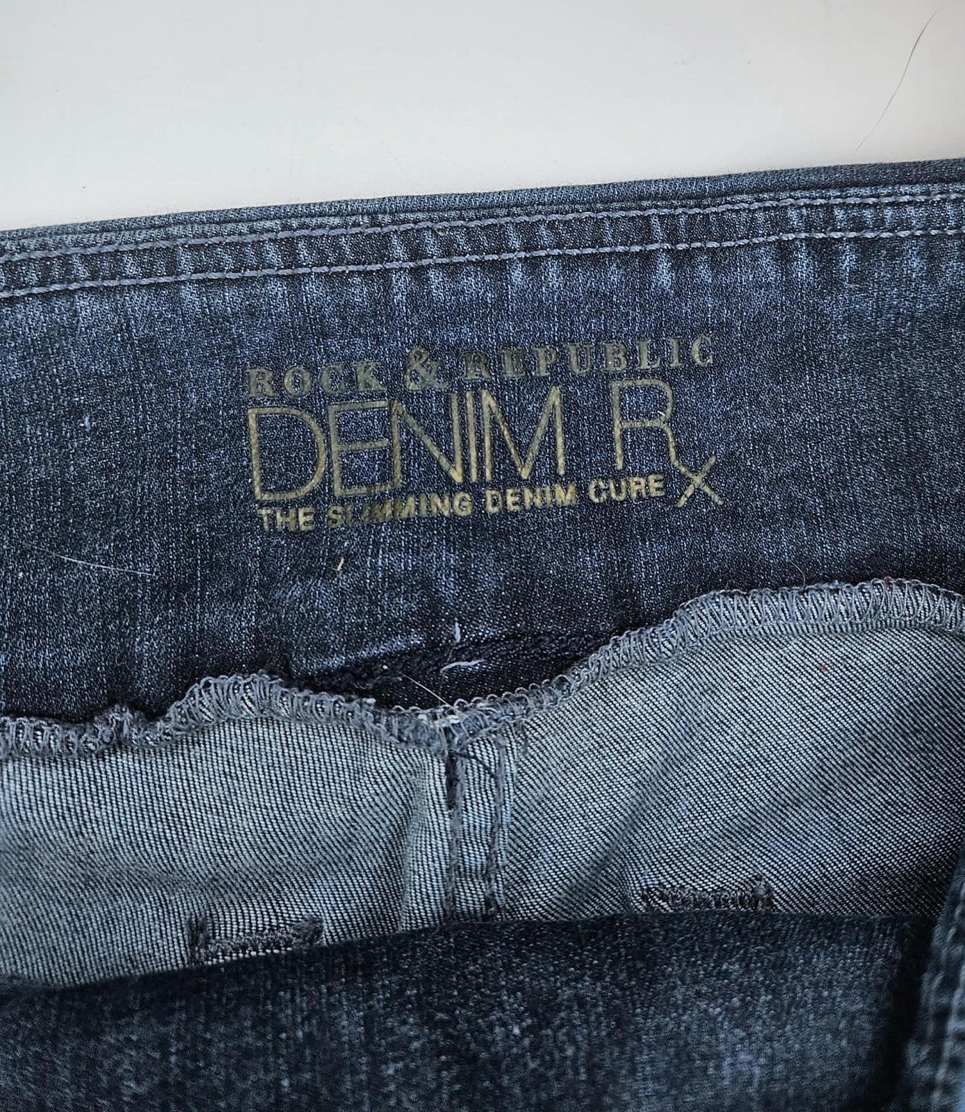 Rock & Republic Denim Rx Fever Pull On Skinny Jeans Women's Size 2 Distressed