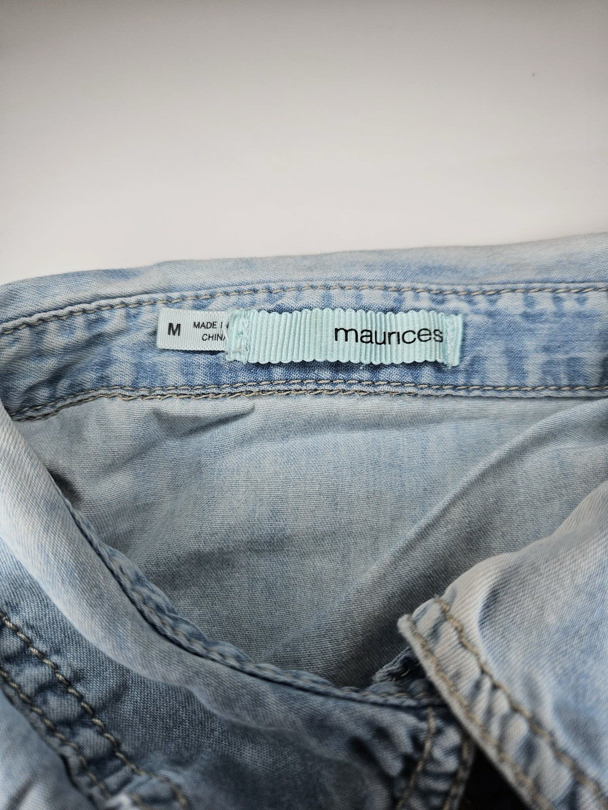 Maurices Women’s Light Wash Denim Button Front Shirt Size M