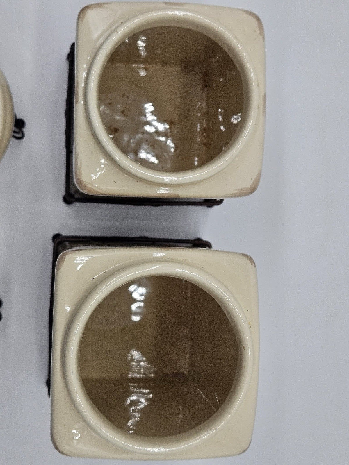 Cream Ceramic Kitchen Canister Set w Lids & Metal Rack LTD Commodities