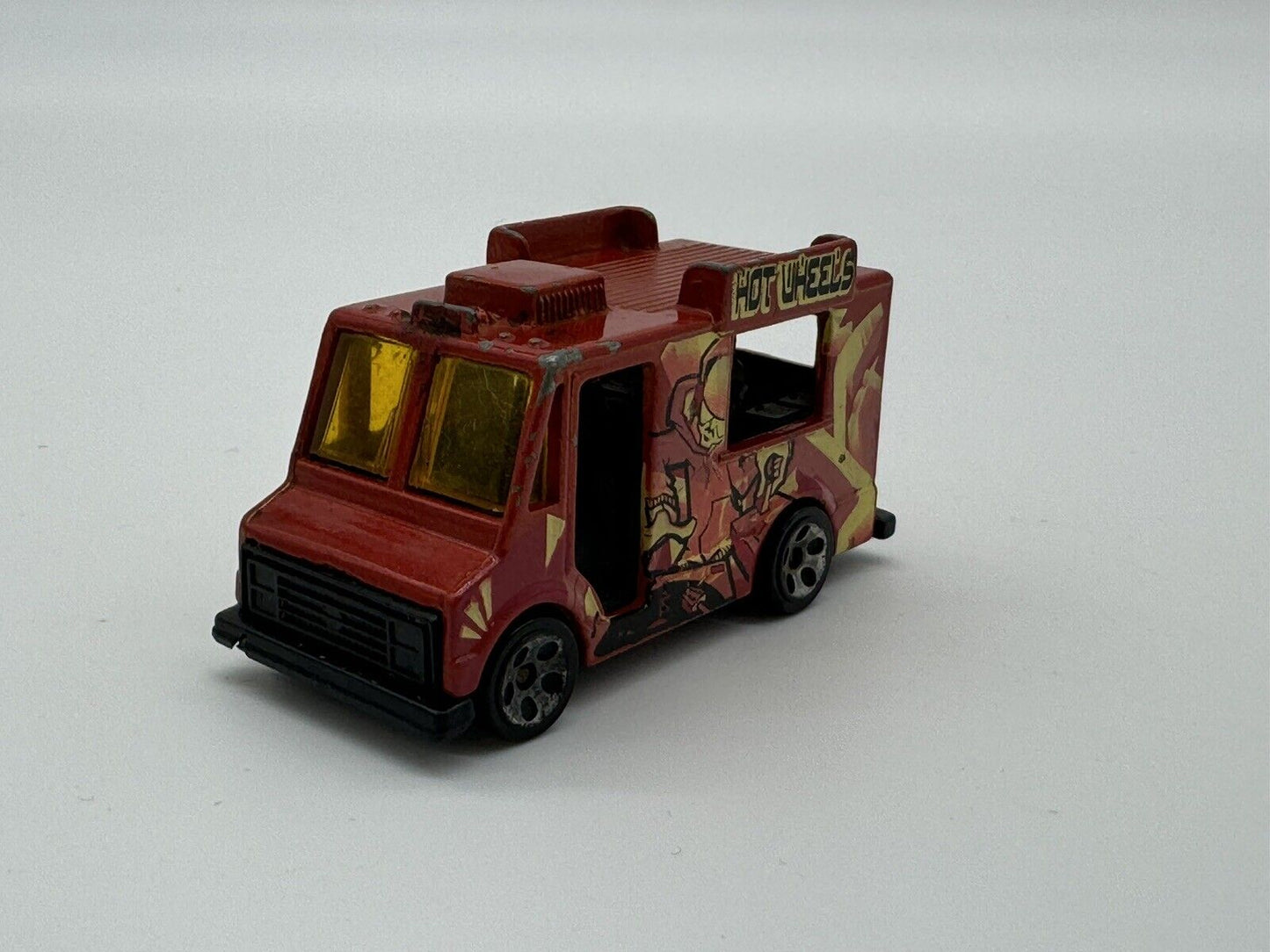 Hot Wheels Good Humor Truck Red Mattel Diecast 1:64 DJ 2004
