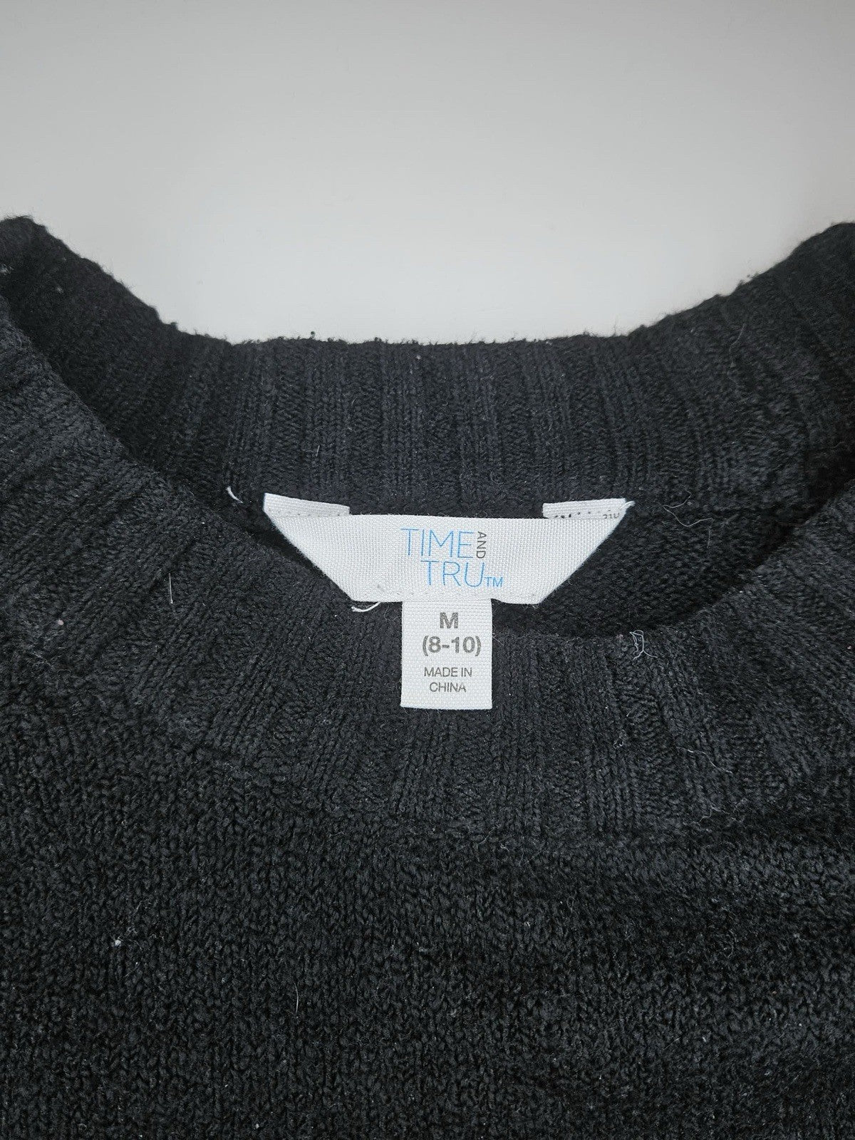Time and Tru Women’s Black Crewneck Sweater Size M (8–10)