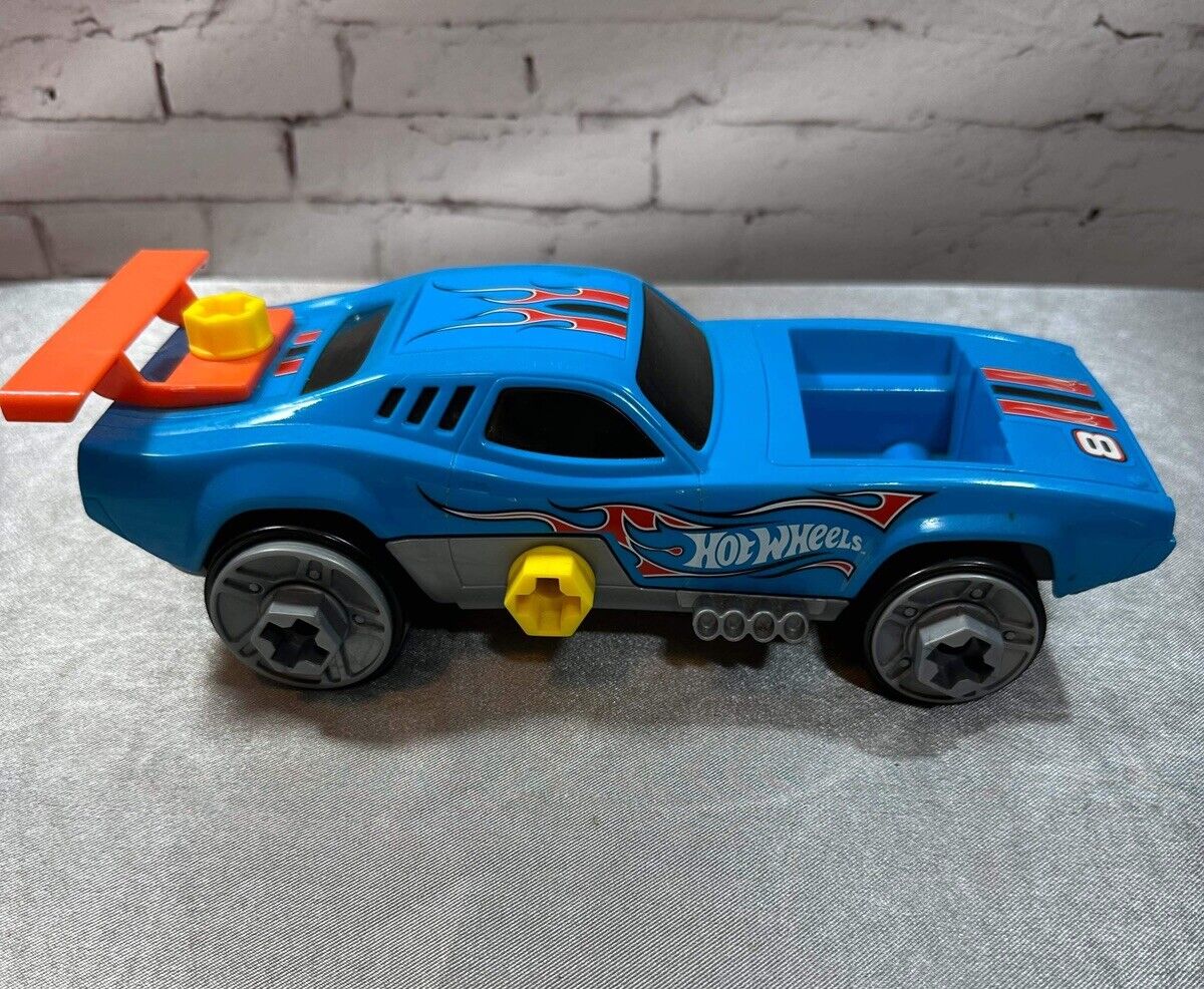 Hot Wheels Blue Roger Dodger Ready To Race Car Builder - No Tools