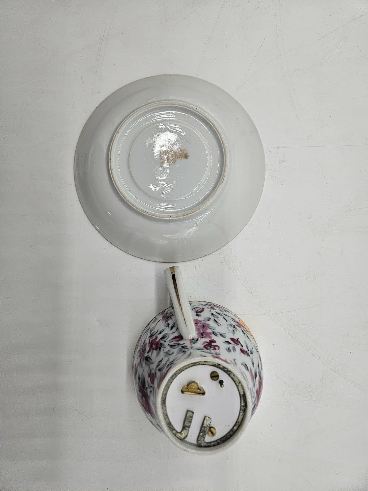 Tea Cup Music Box Bone China Japan Flowers Pattern Gold Trim Collectible Vintage