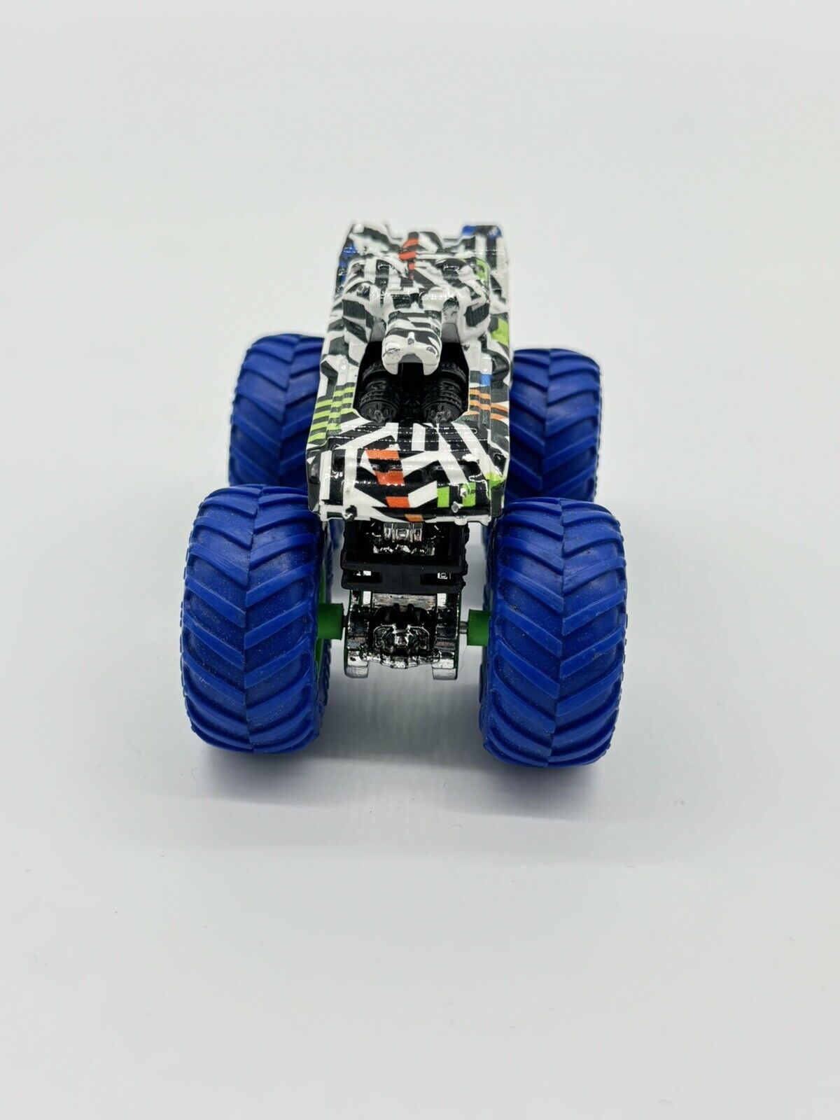 Lot of 8 Hot Wheels Monster Jam 1:64 Scale Trucks