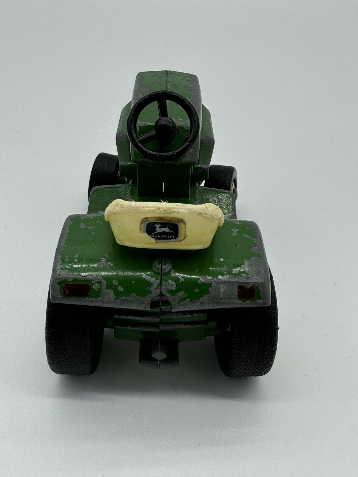 Vtg 80's ERTL John Deere Lawn & Garden Tractor Mower Die-Cast 1/16 Scale 005