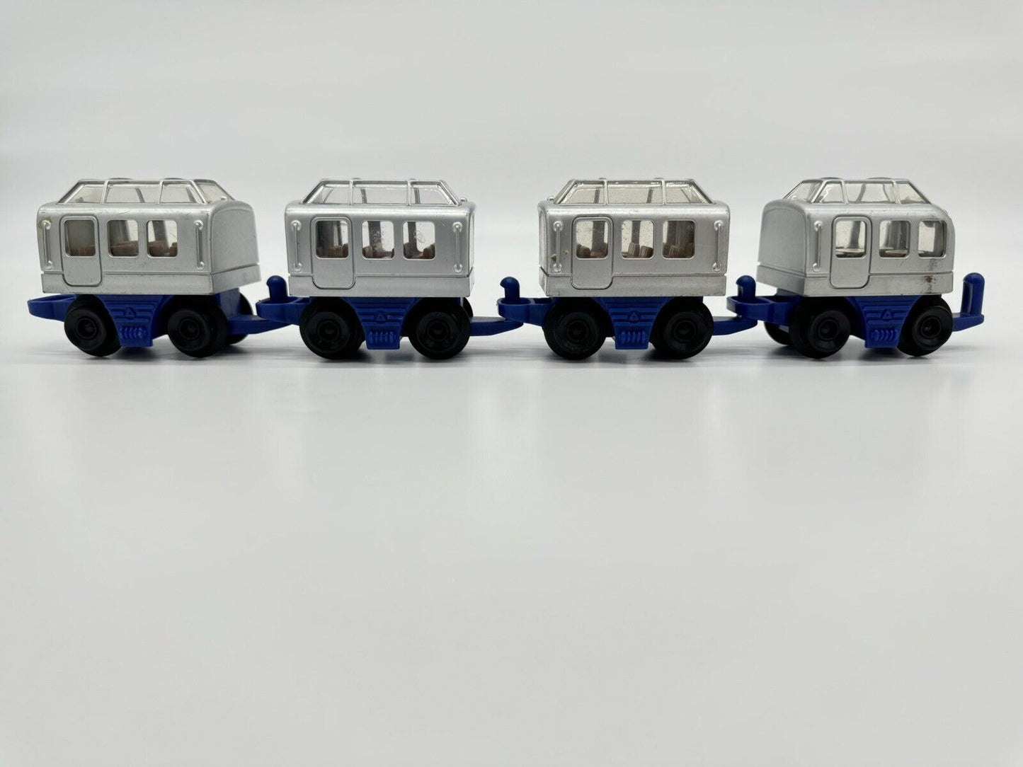 Fisher Price GeoTrax Silver Bullet Highland Scenic Lines - 4 Cars