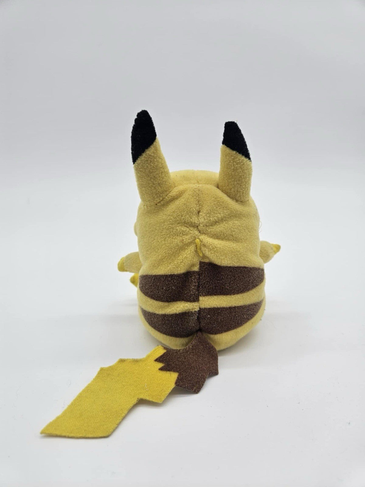 Vintage Pokemon Pikachu 5” Bean Bag Plush 1998 Game Freak Beanie Stuffed Toy