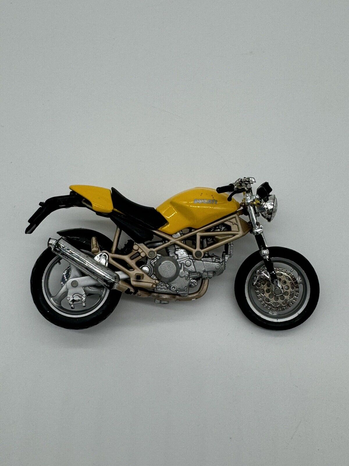 Maisto Ducati  - 1:18 Scale