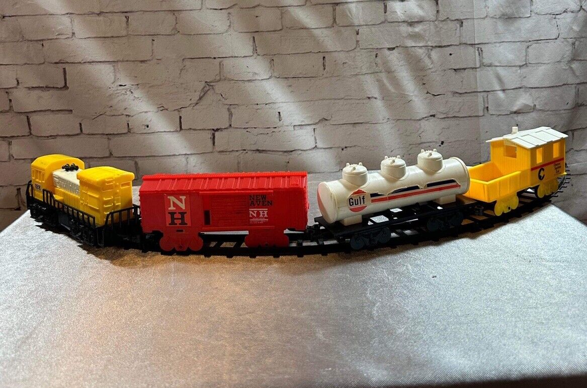 Vintage The Chessie Battery Diesel Train - 1976 Durham Rail Power NO.8816 VTY