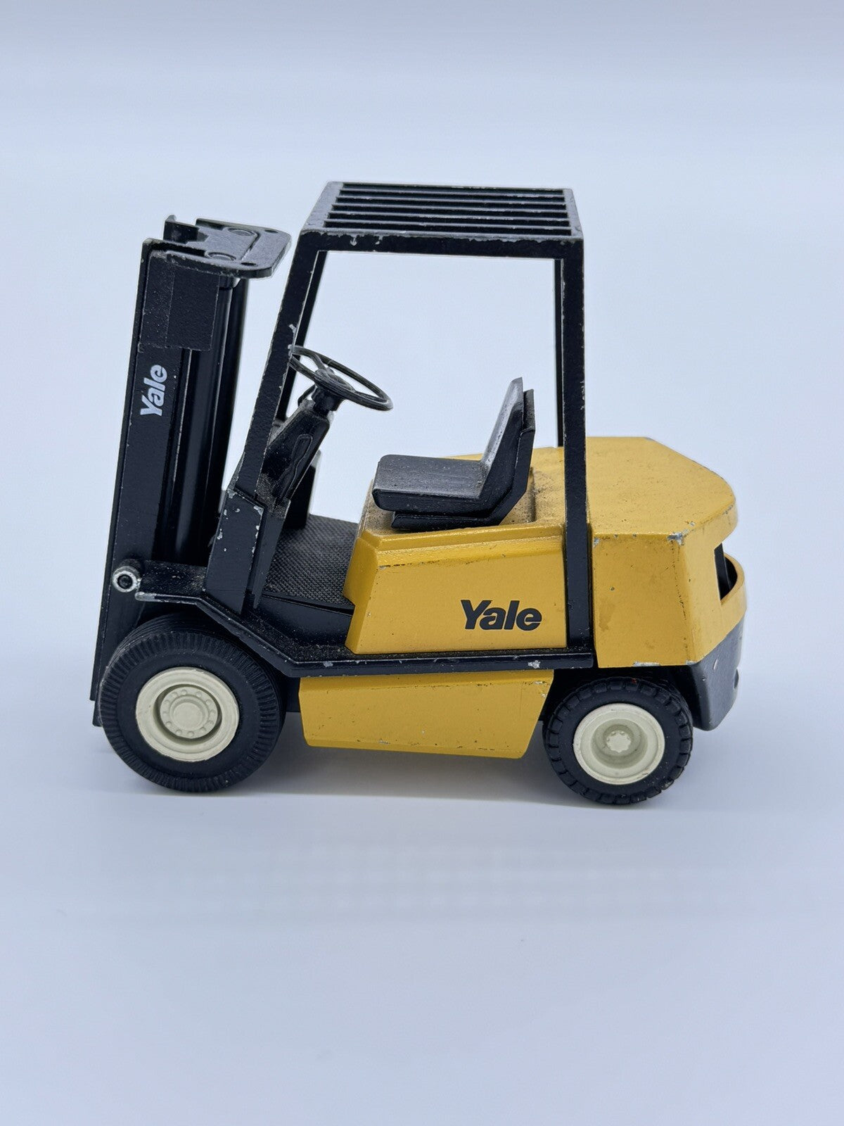 Yale Die-cast model No. 2998 Forklift Conrad 1:25 scale W. Germany