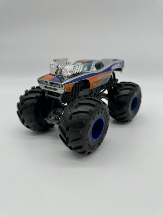 Hot Wheels MONSTER  TRUCK 1972 DODGE CHALLENGER 1:24 Hemi