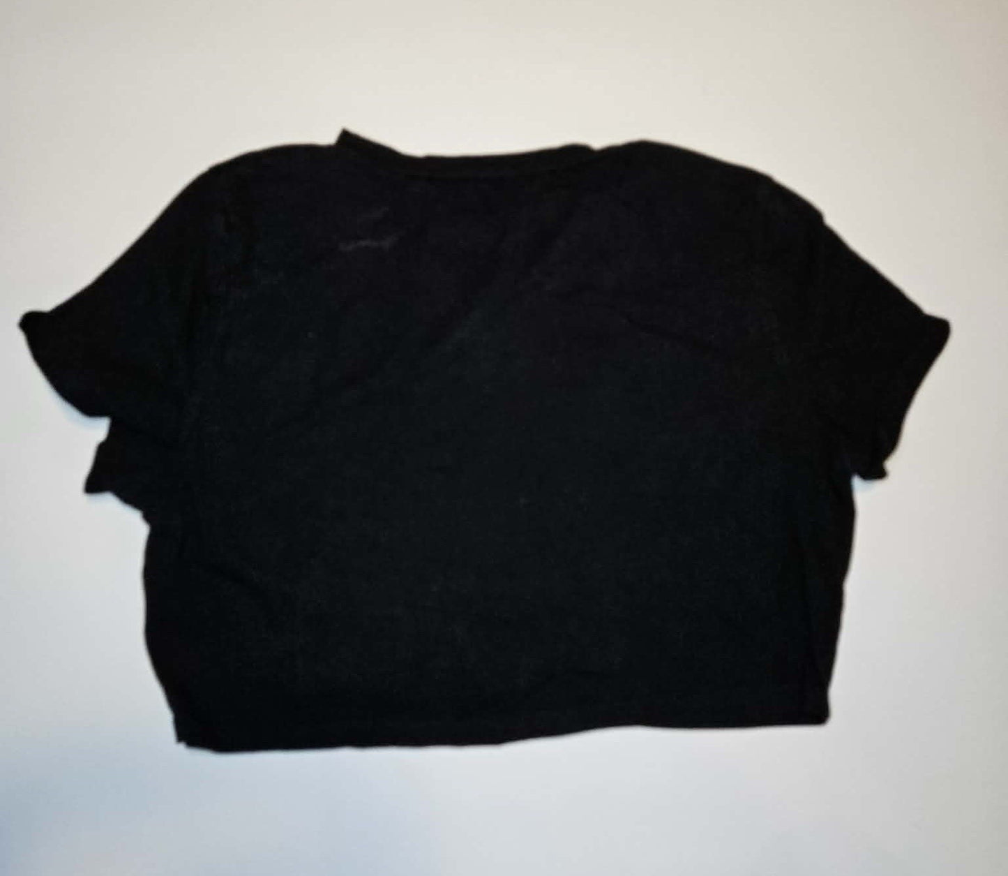 Black Heart Cutout Crop Top Tee – Size XL