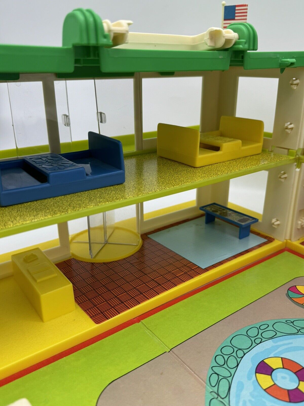 Vintage Playskool Holiday Inn Familiar Places Activity Toy Set 480 W/ BOX