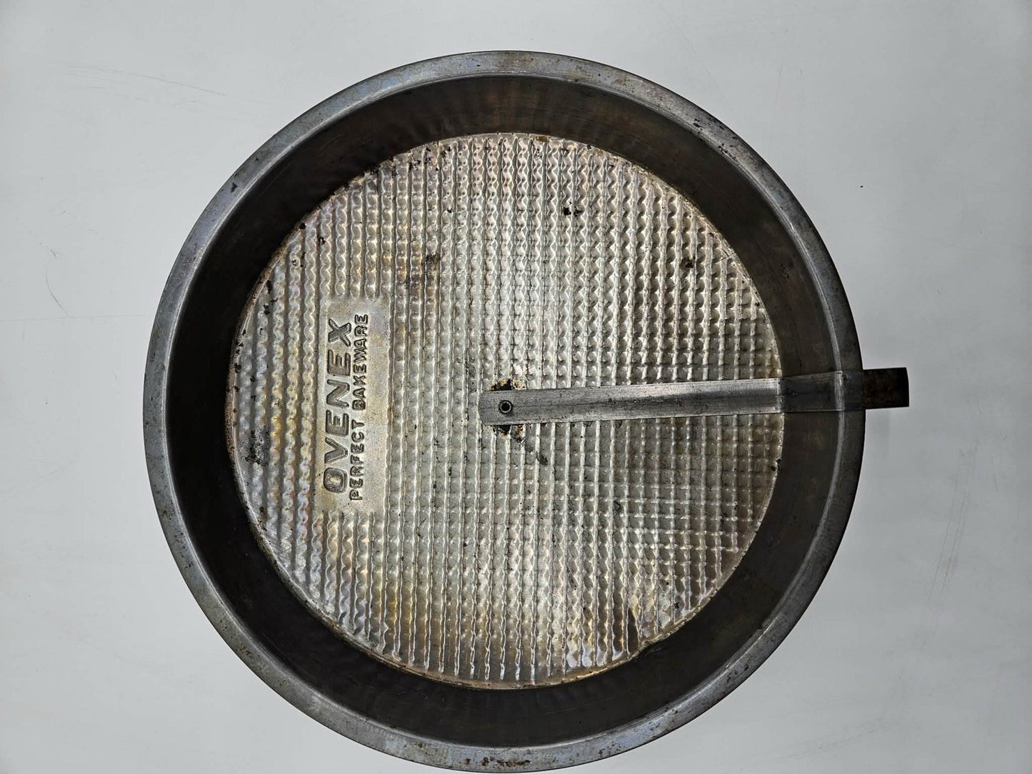 Pair Vintage OVENEX BAKEREX 9” Round Pie Pans w/ Cut & Serve Insert