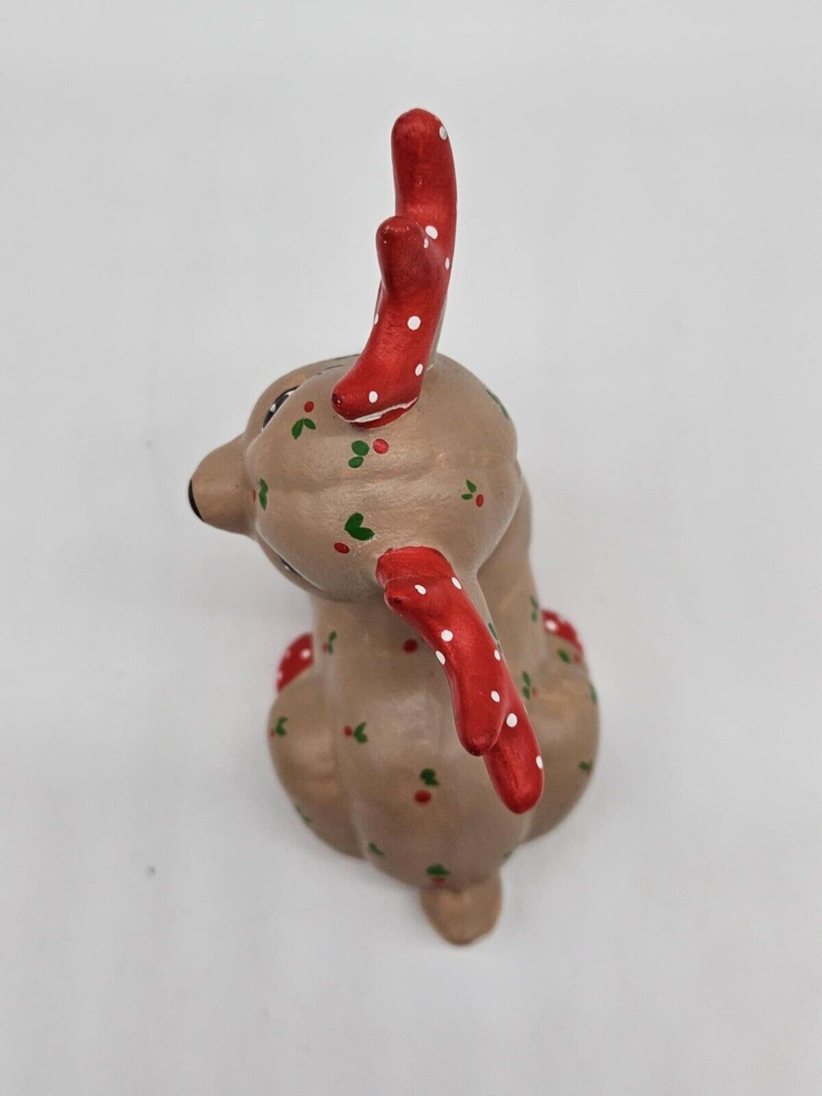 Vintage Kimple Mold Ceramic Shelf Laying Reindeer Quilted Look Hand Painted