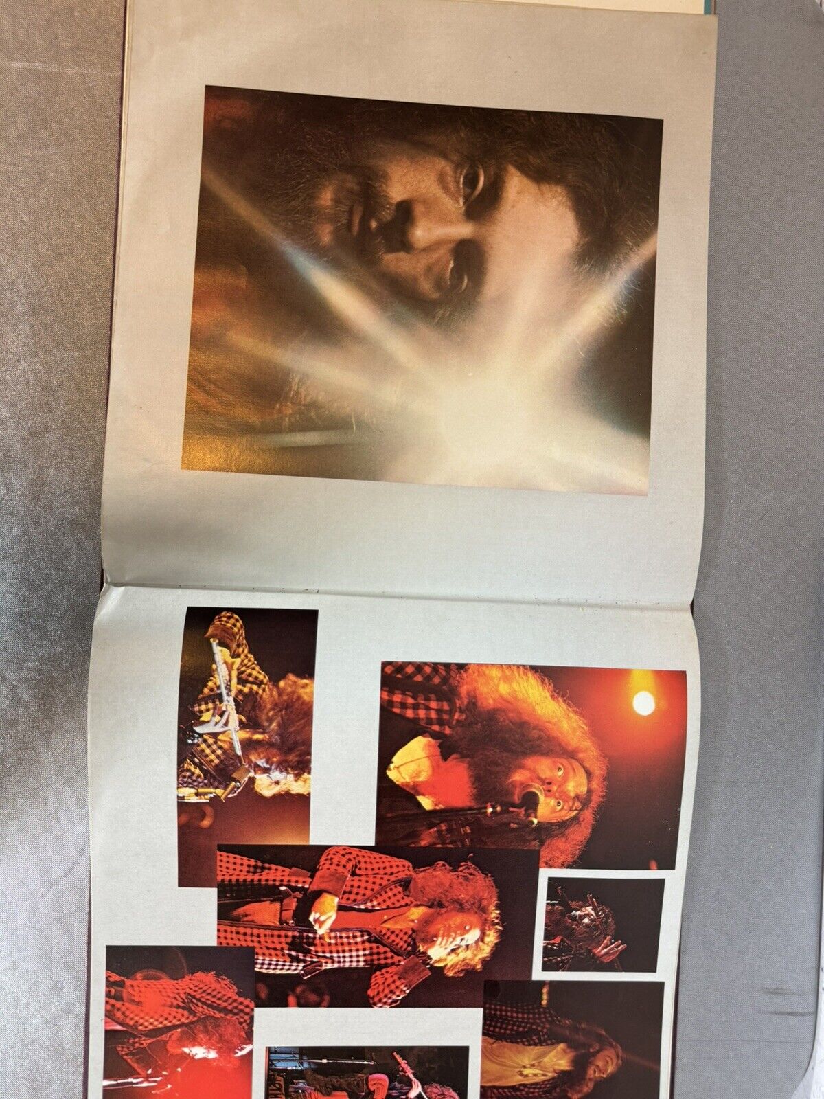 JETHRO TULL LIVING IN THE PAST CHRYSALIS 2 CH 1035 United States 2xLP With Book