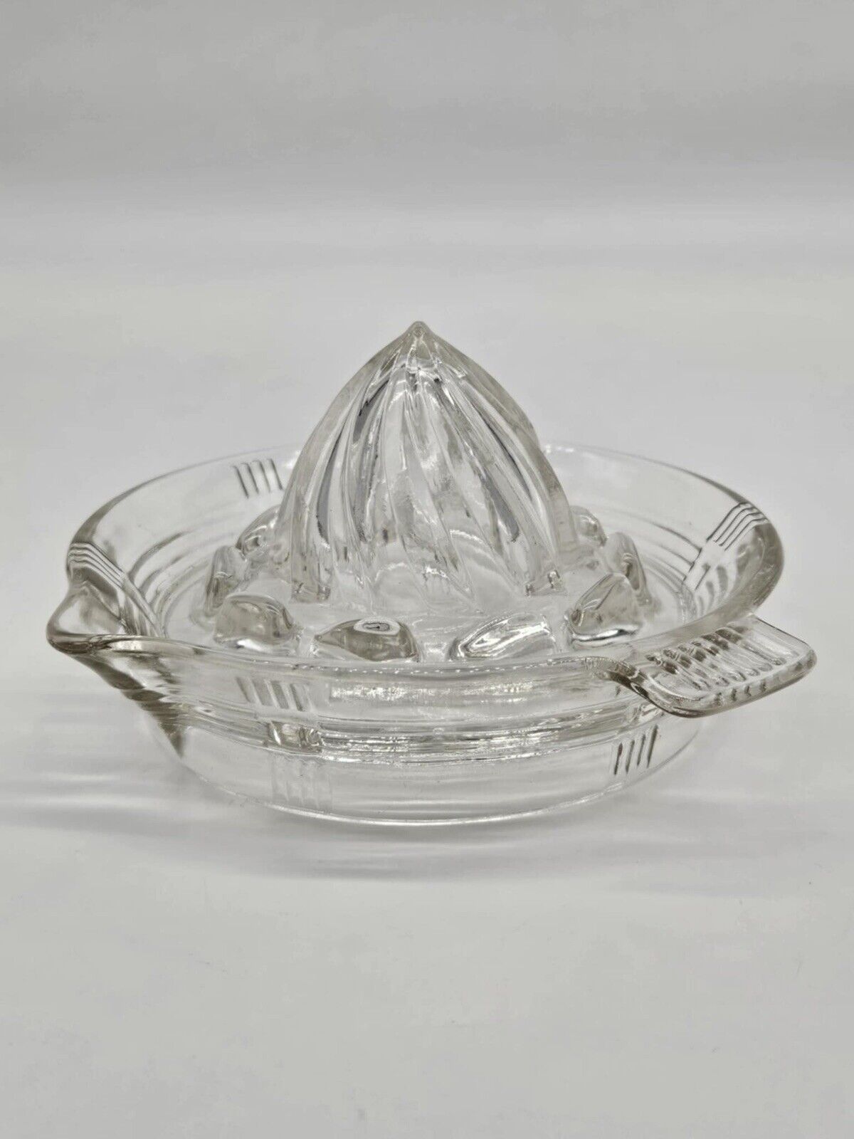 Vintage Clear Ribbed GLASS CITRUS JUICER Orange Lemon Juice Reamer Squeezer