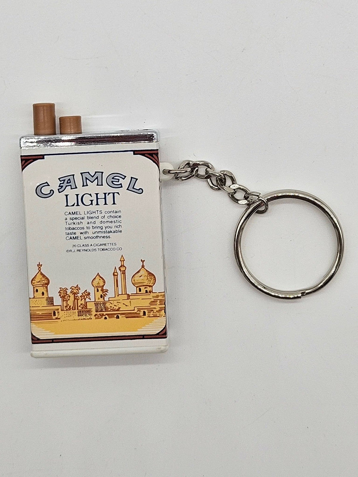 CAMEL FLASH PACK KEYCHAIN/FLASHLIGHT / WORKS!