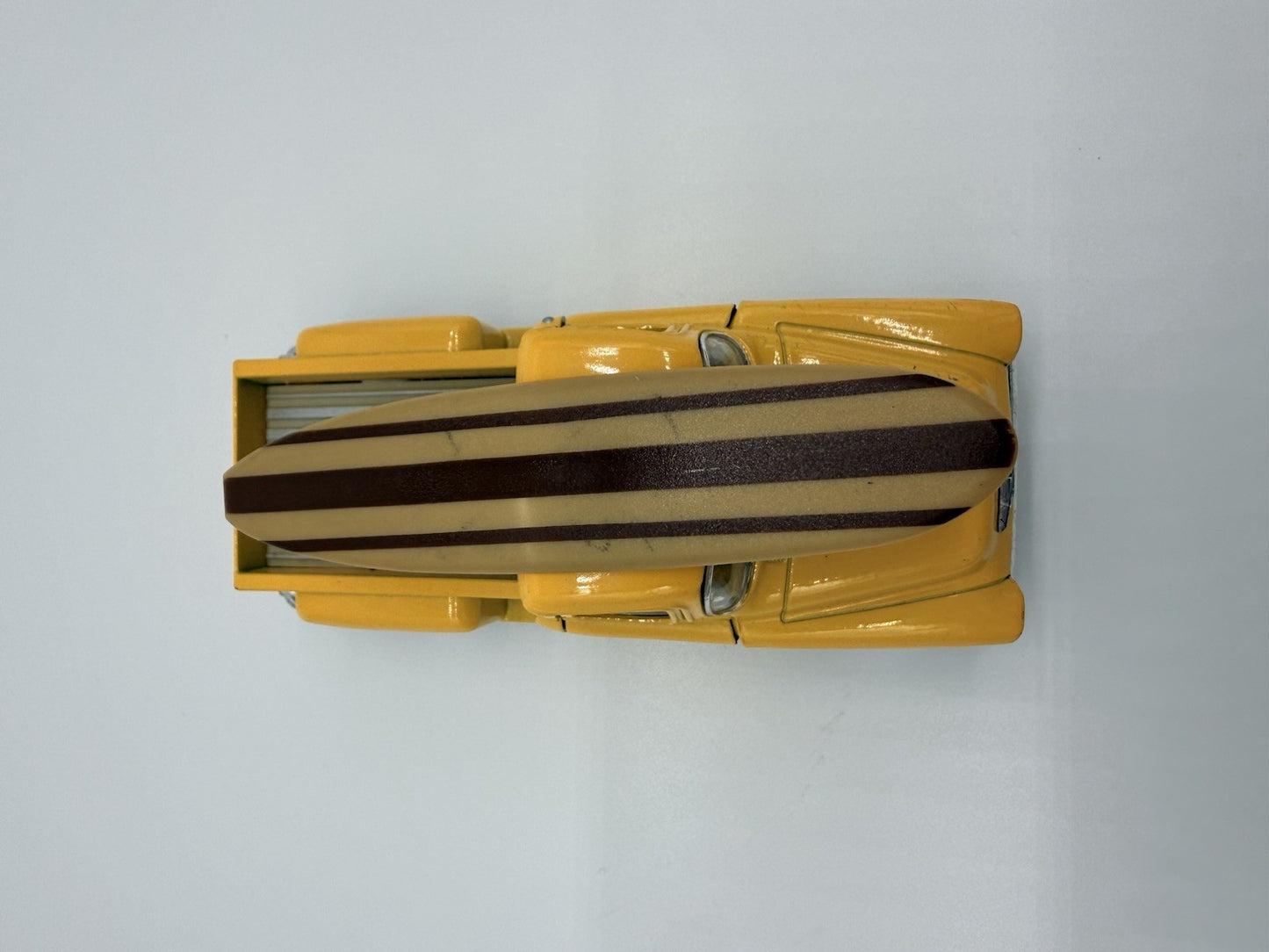 KINSMART 1:32 scale 5'' Yellow 1955 Chevy Sidestep  Pickup w/ Surf Board