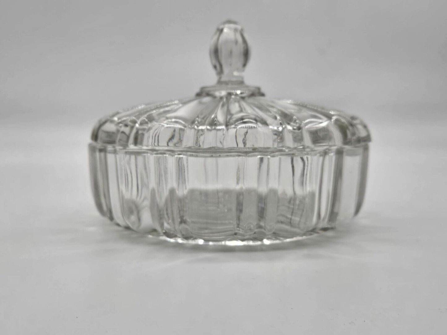 Vintage Anchor Hocking Clear Glass Spider Web Old Cafe Lidded Candy Nut Dish