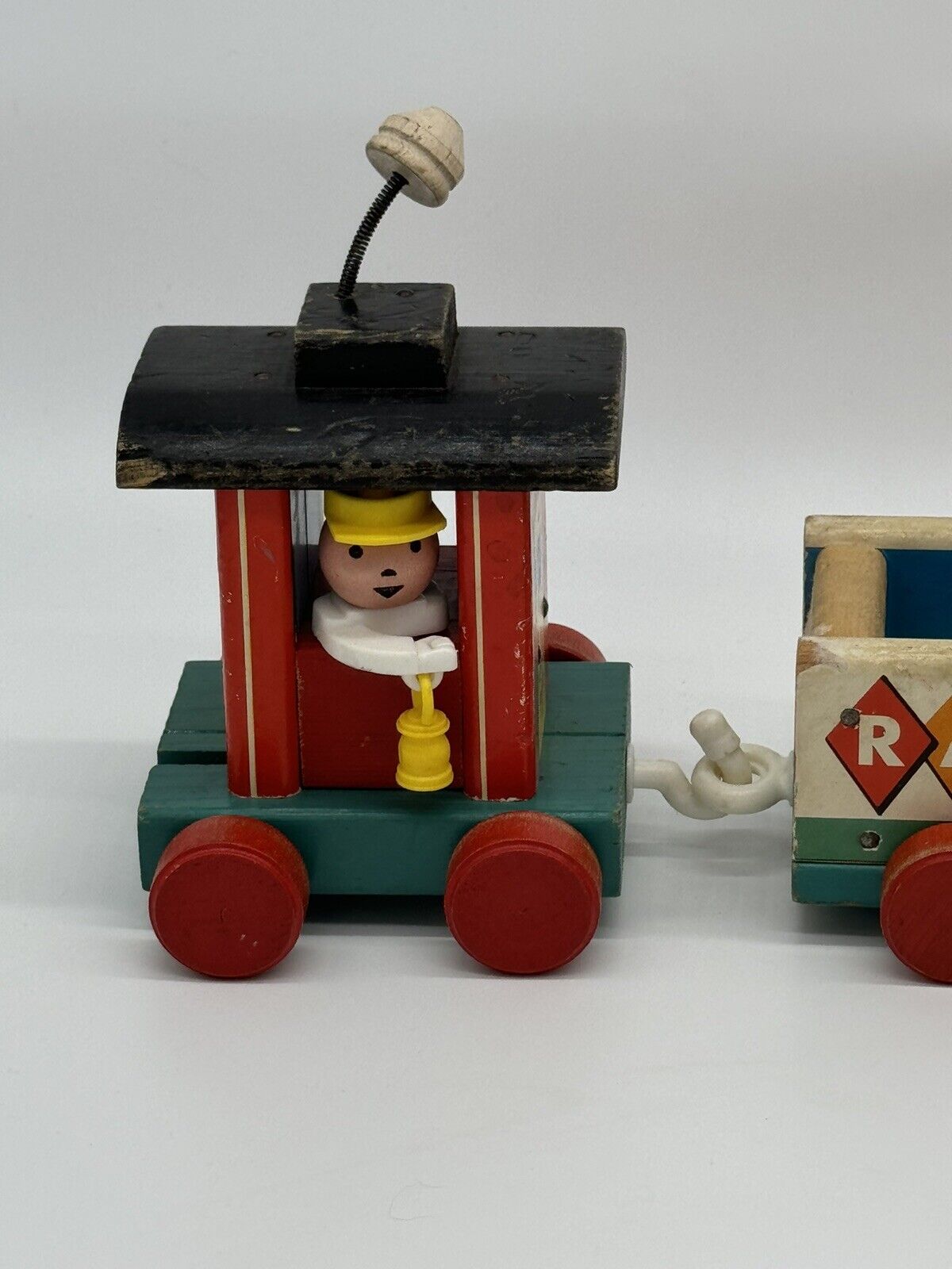 Original 1960s Fisher Price Vintage Huffy Puffy Wooden Train Set Pull Toy 4 Car
