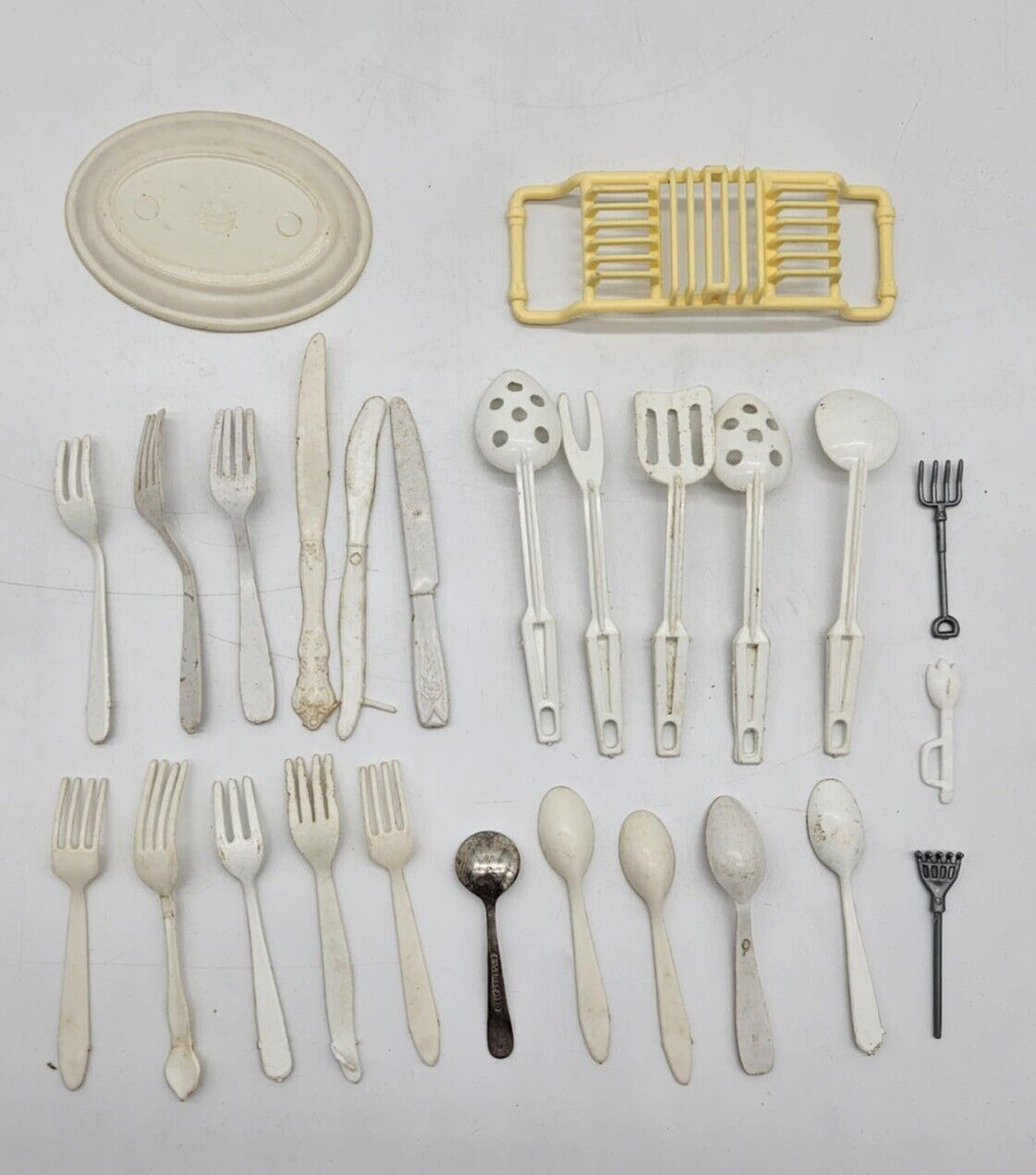 Vintage Dollhouse Miniature Kitchen Utensils With Tray Plastic / Wood