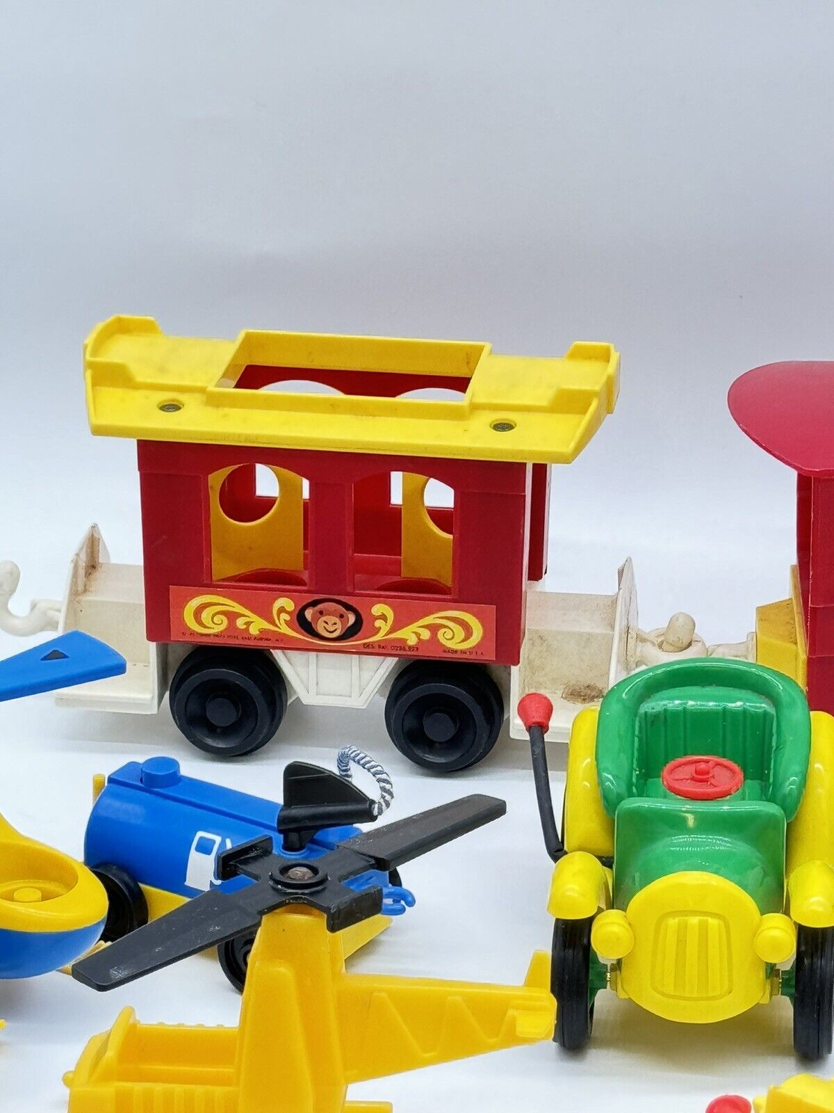 Huge Lot Of Vintage Fisher Price Little People Furniture, Cars, Trains, Ect