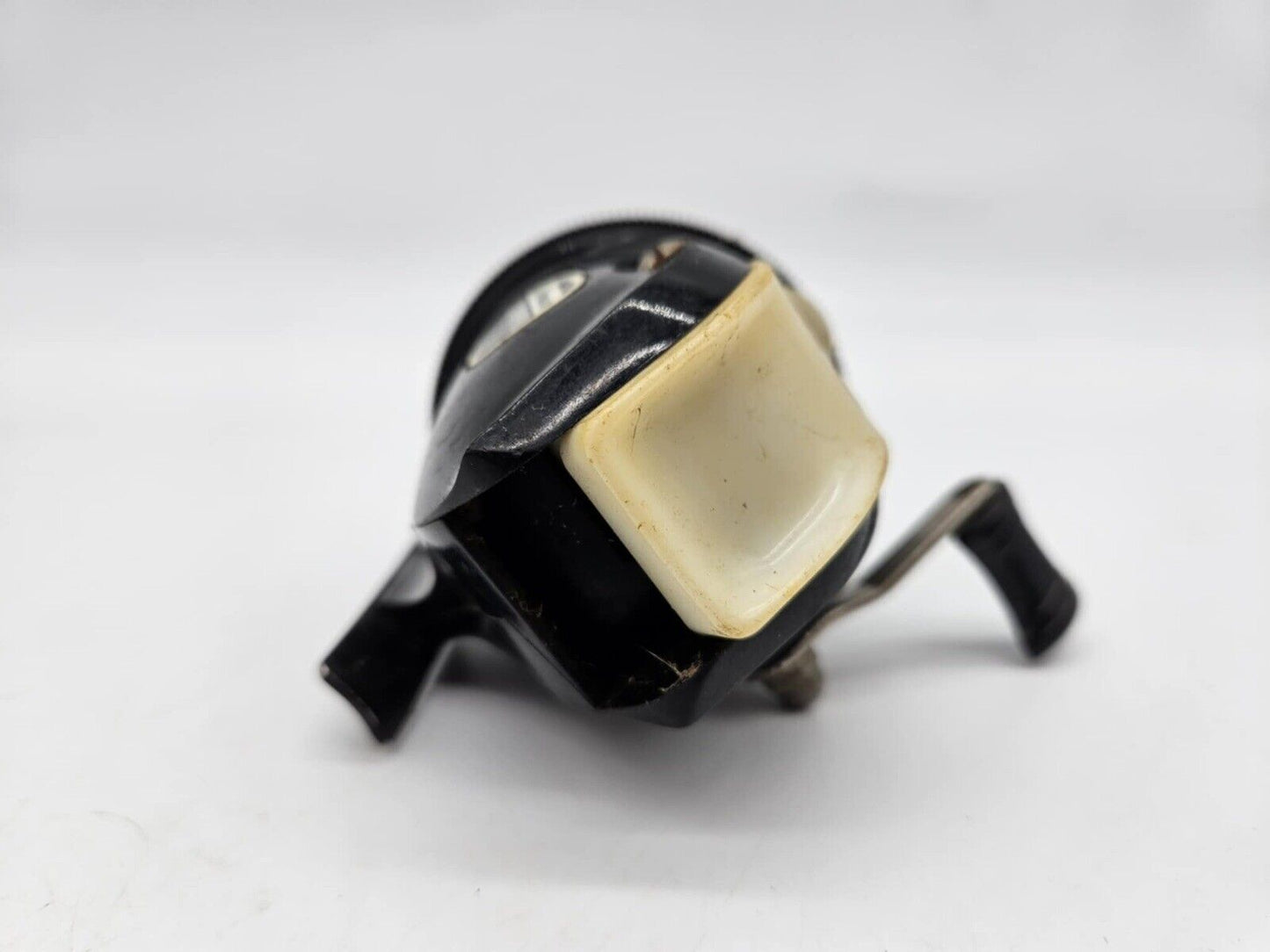 VINTAGE JOHNSON SKIPPER 125 SPIN-CAST FISHING REEL USA * WORKS