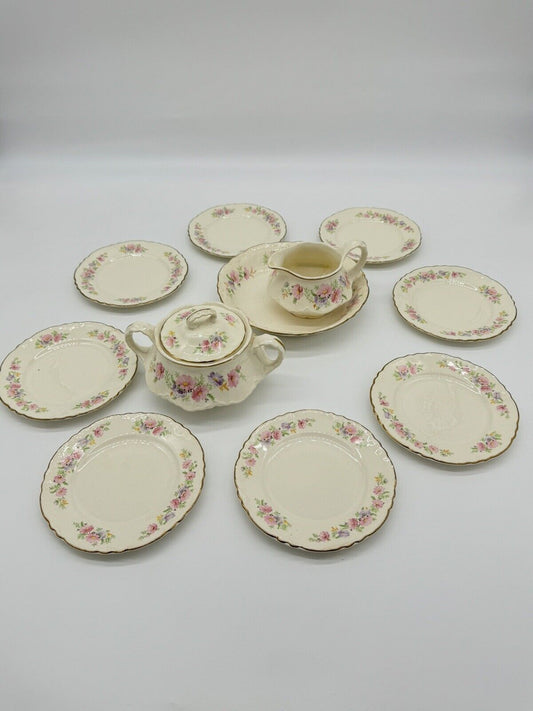 Vintage beautiful Homer laughlin Coronet USA floral dinnerware 11 pc set