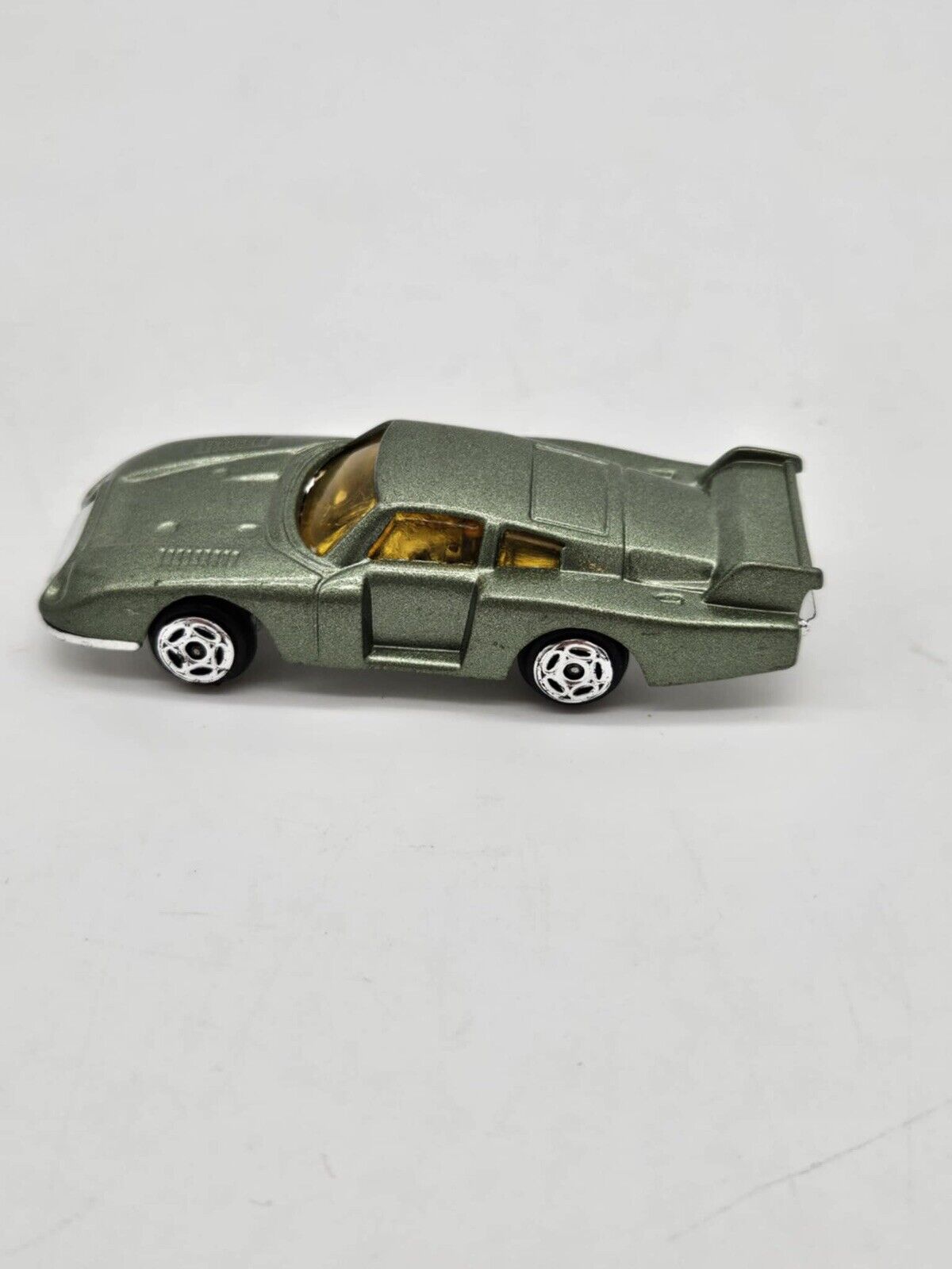 Summer Marz Karz Kremer Porsche 1:64 Diecast Car S8003 03/08 Metallic Green