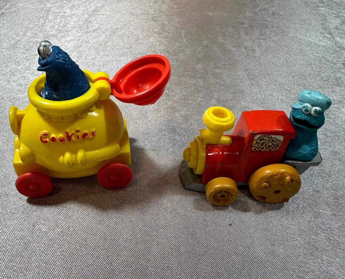 RARE Vintage 1970s Sesame Street Cookie Monster Cookie Jar & Train Car HTF 003