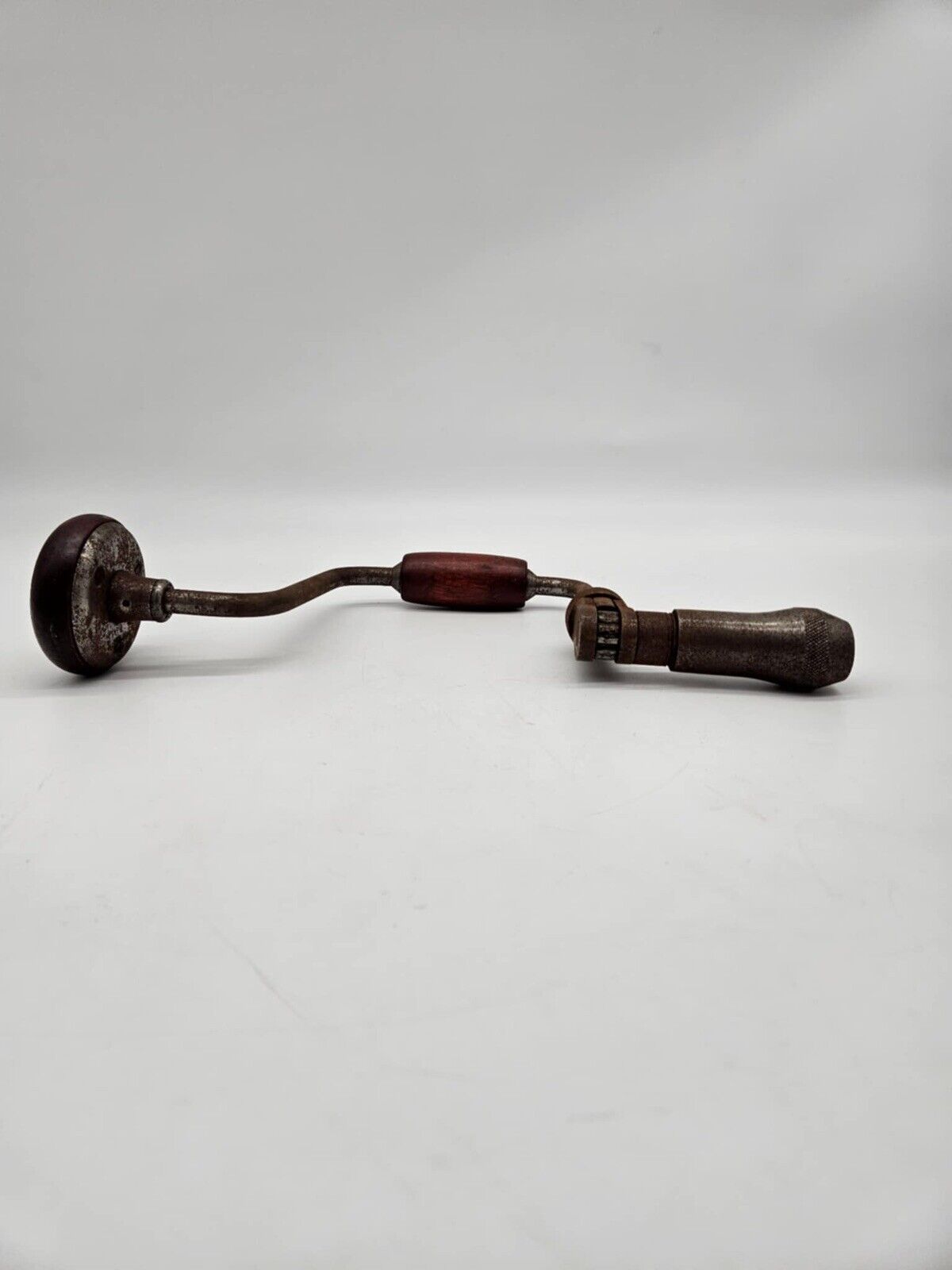 Vintage Carpenter Hand Drill 12-1/2" Antique Wooden Handle Ratchet Brace Tool