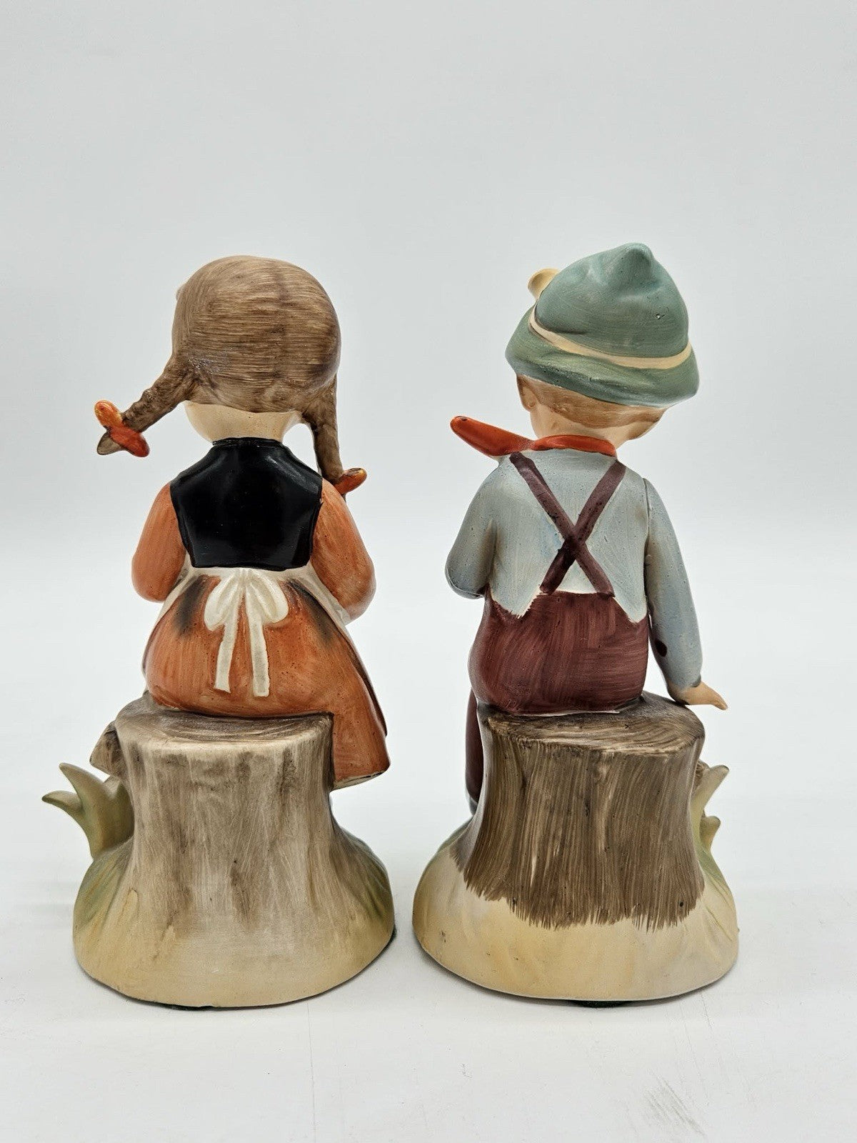 Set of 2 vintage Erich Stauffer figurines Young Folks ceramic #8515. HC
