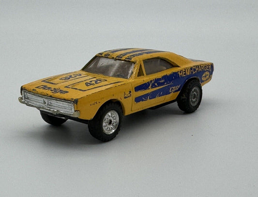 Vintage Dodge Charger 426 Hemi Yellow Diecast Model Car 1:48 Made in Macau 006