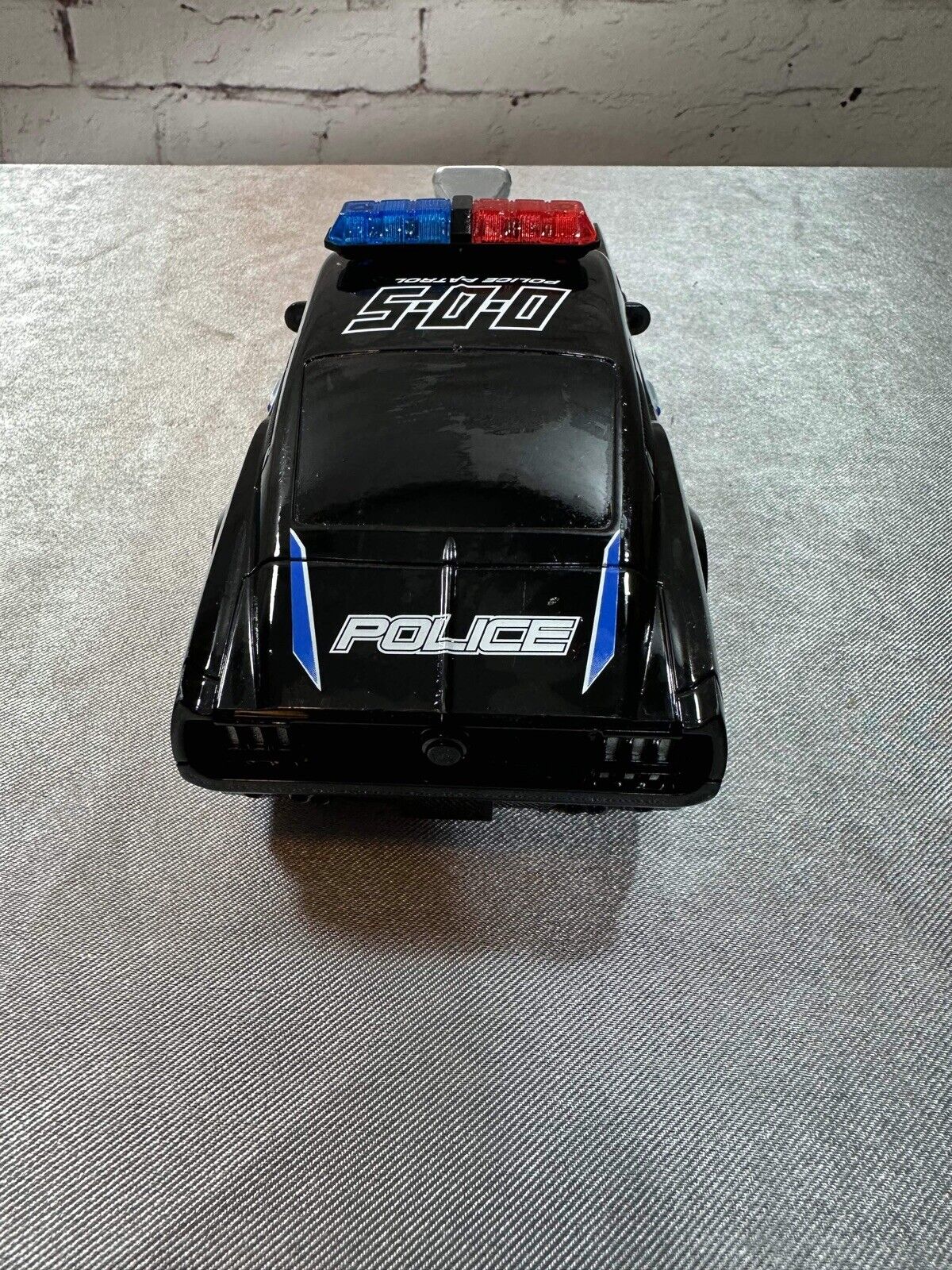 Police Chase Remote Police Car - No Transmitter Untested