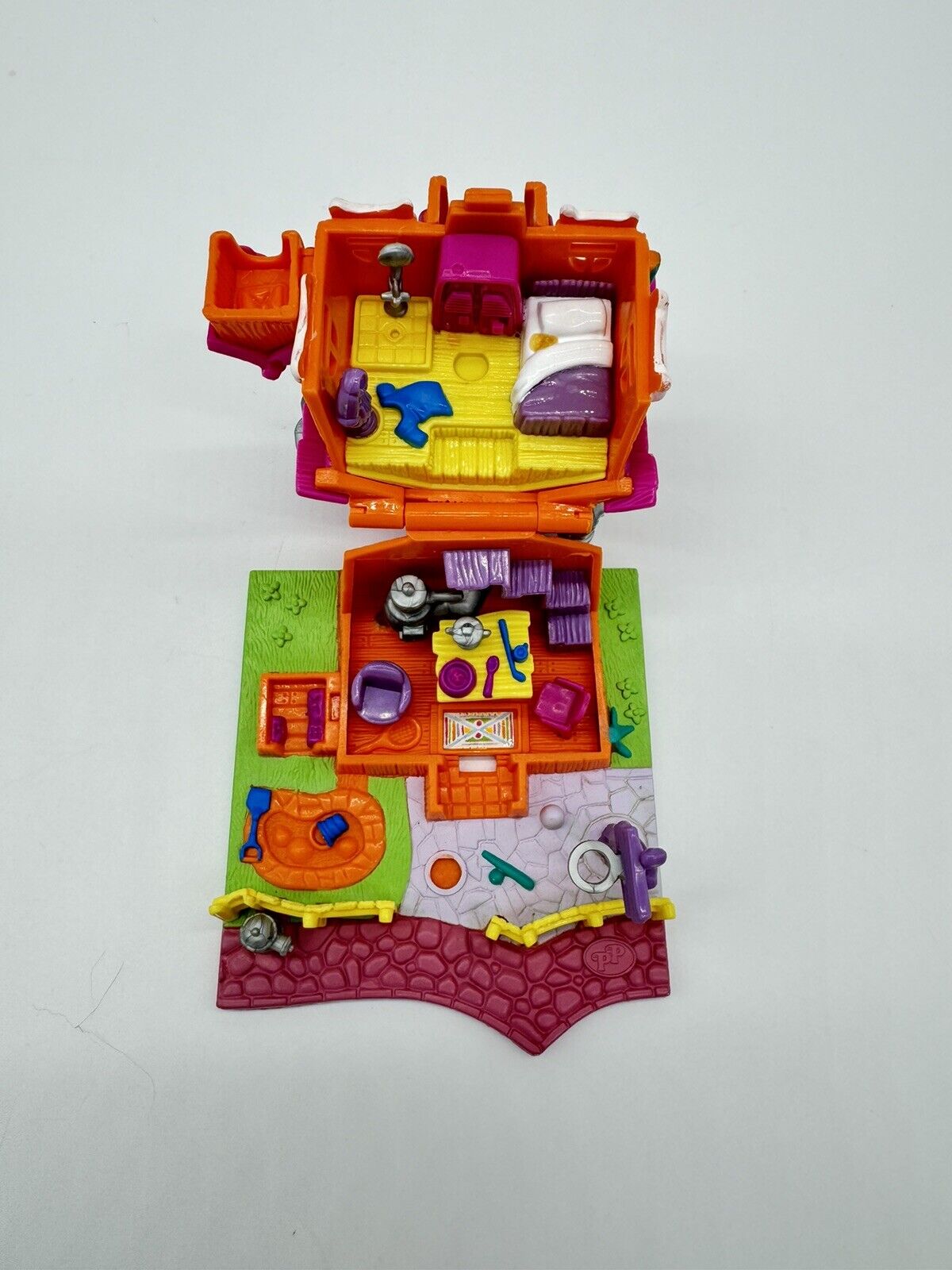 Polly Pocket 1994 Bluebird Animal Wonderland Dog House Playset COMPLETE