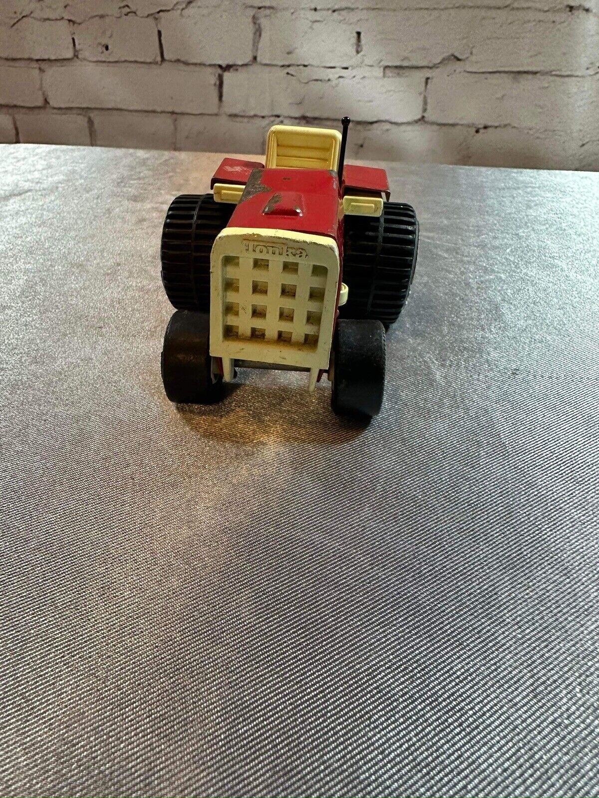 Tonka Farm Tractor 1970’s - Pressed Steel