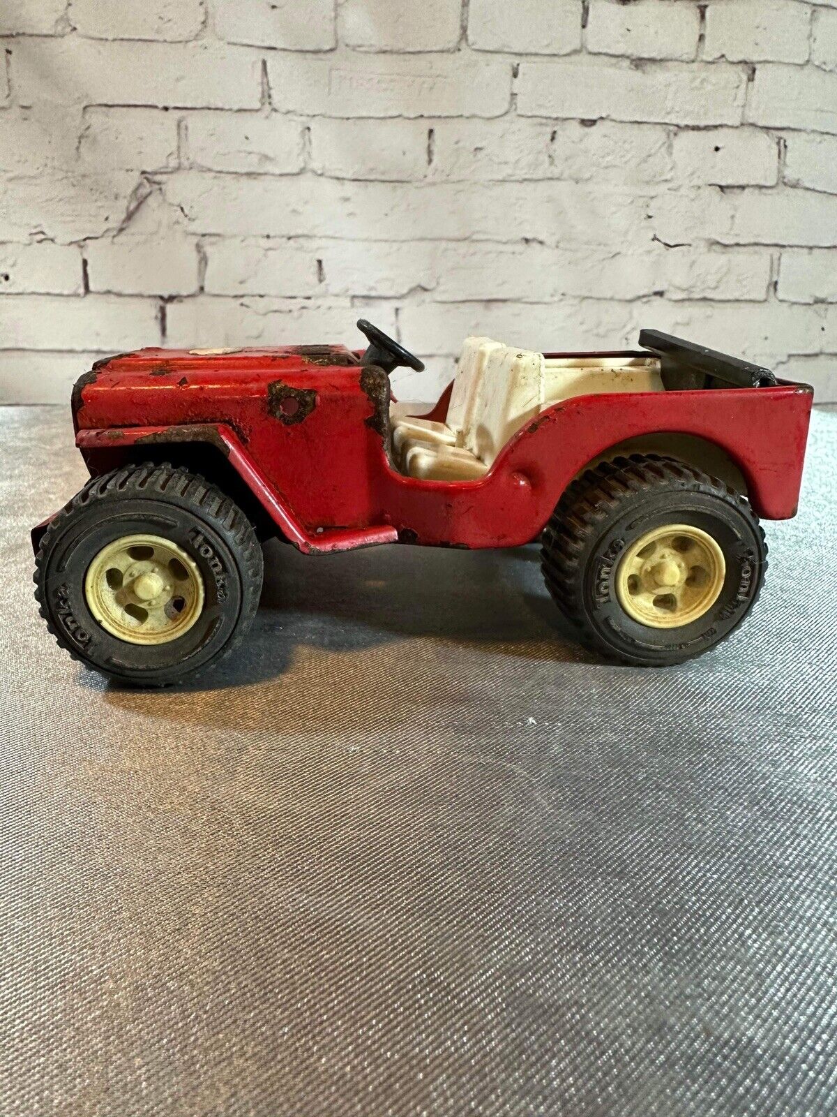Tonka Press Steal Red Jeep Parts or Repair