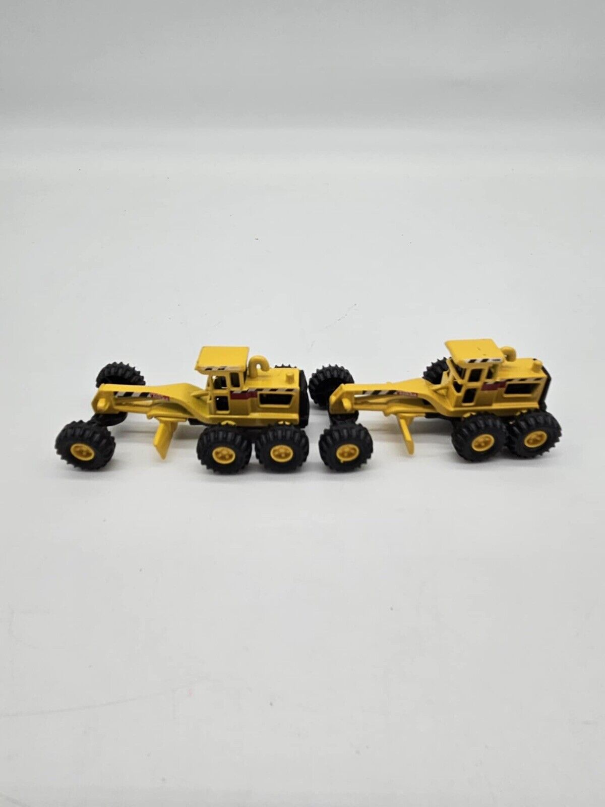Set of 2 Vintage 1998 Maisto Tonka Yellow Motor Grader Die Cast Trucks