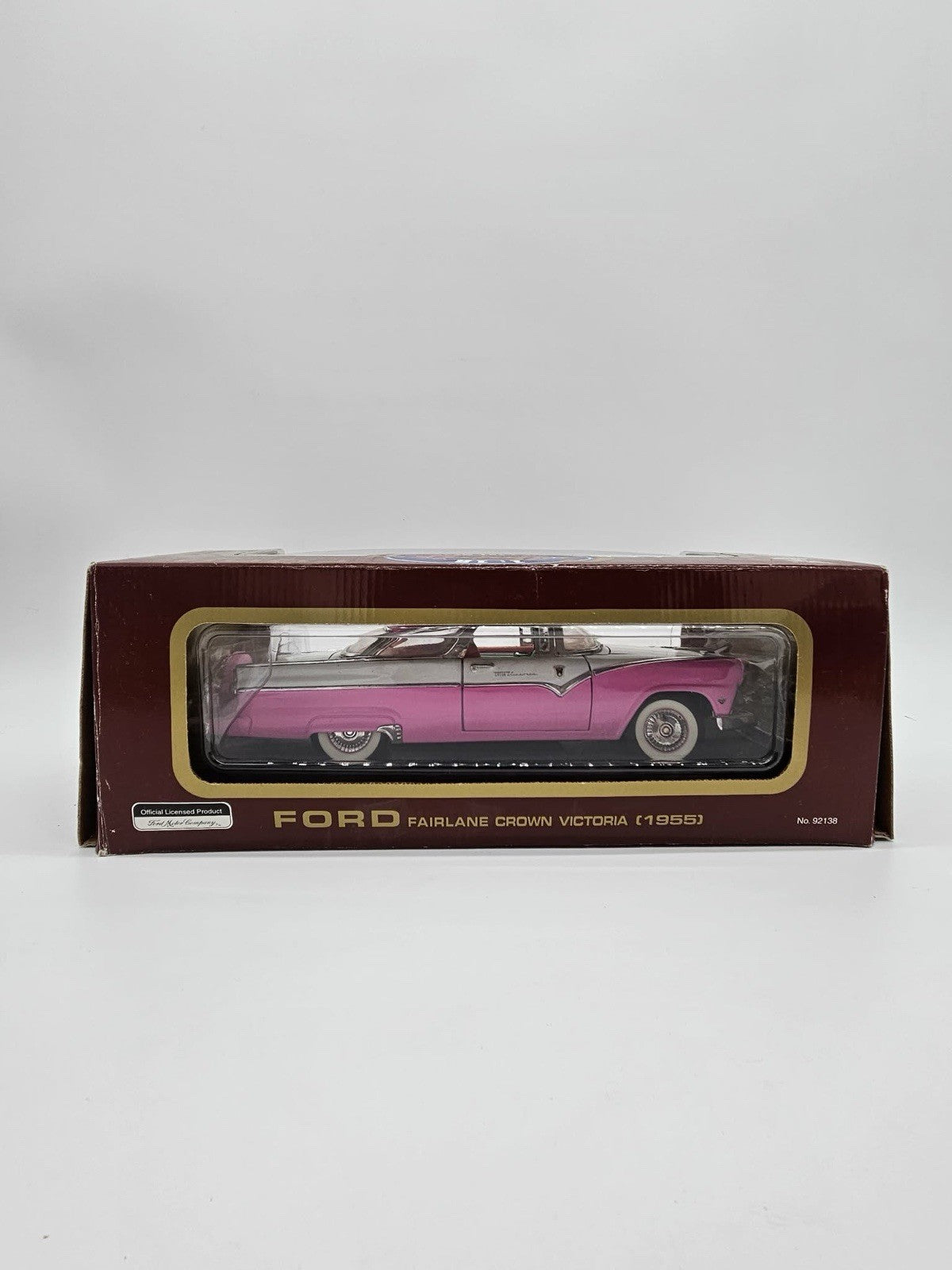 Road Legends 1/18 Diecast Pink & White 1955 Ford Fairlane Crown Victoria #92138