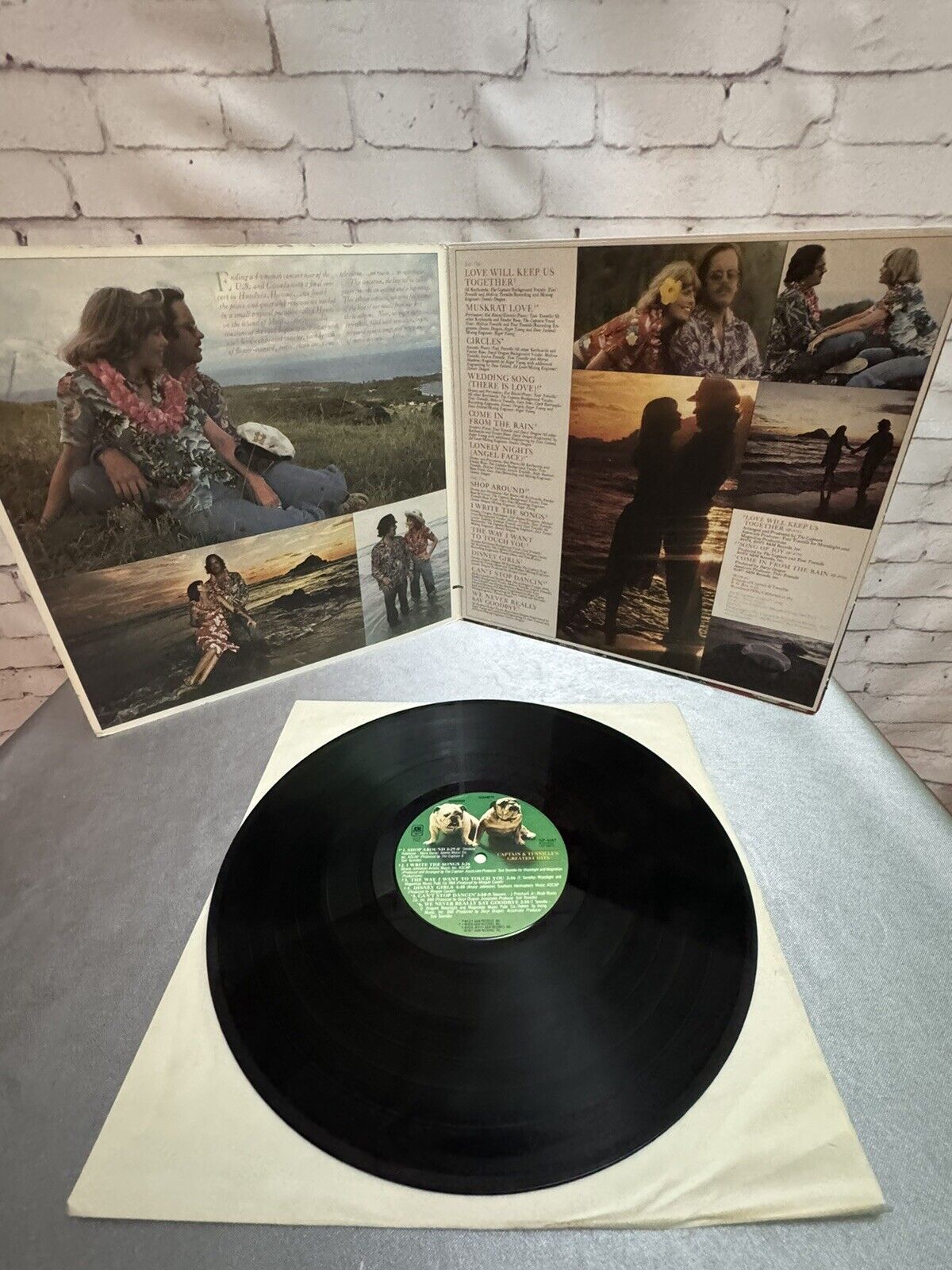 Vintage Captain & Tennille's Greatest Hits (1977) Vinyl LP