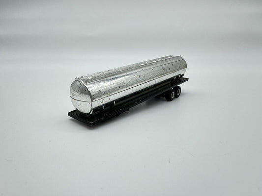 Vintage Ertl Tanker Trailer 1268000 Diecast
