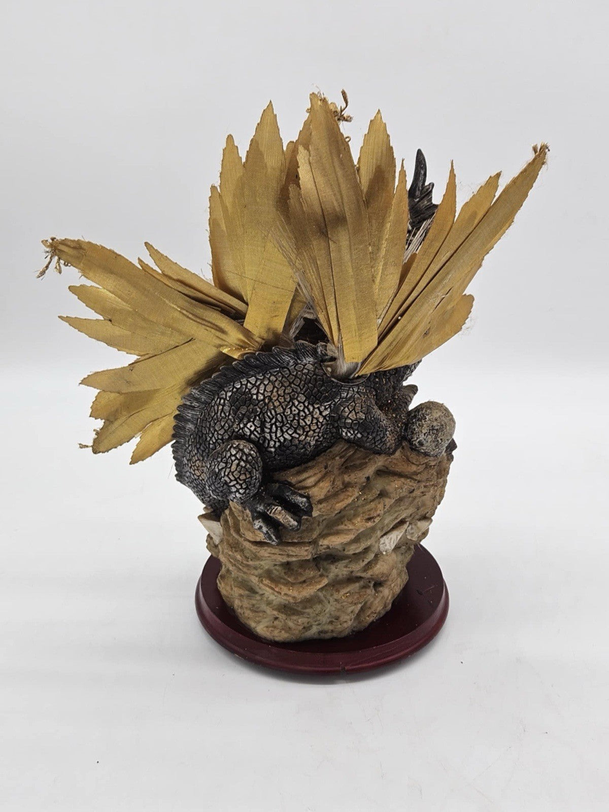 Dragon Guarding its Castle Statuette - Chambord Collection