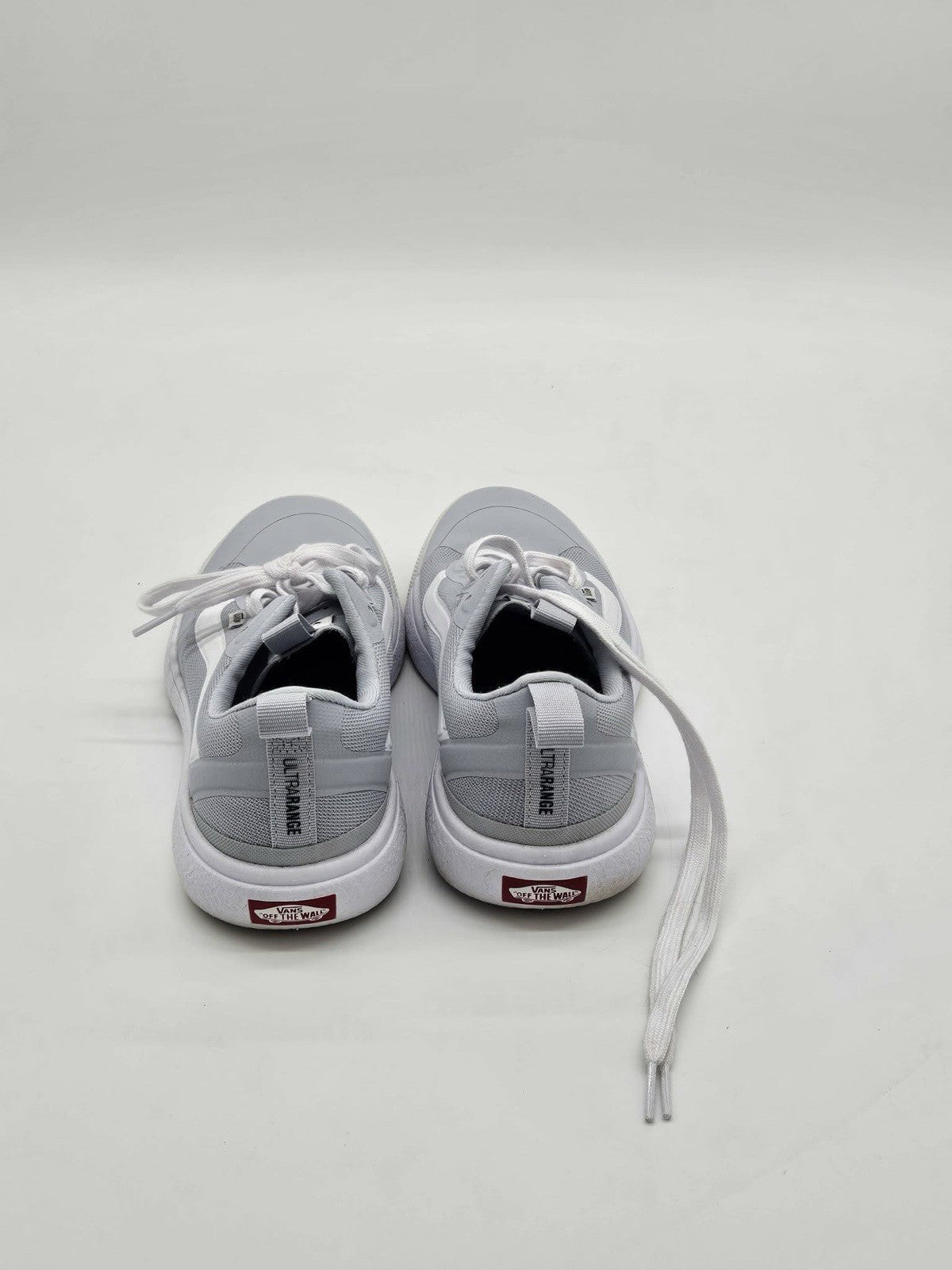 VANS WOMENS ULTRARANGE EXO SNEAKERS ~ SZ 9 ~ GREY