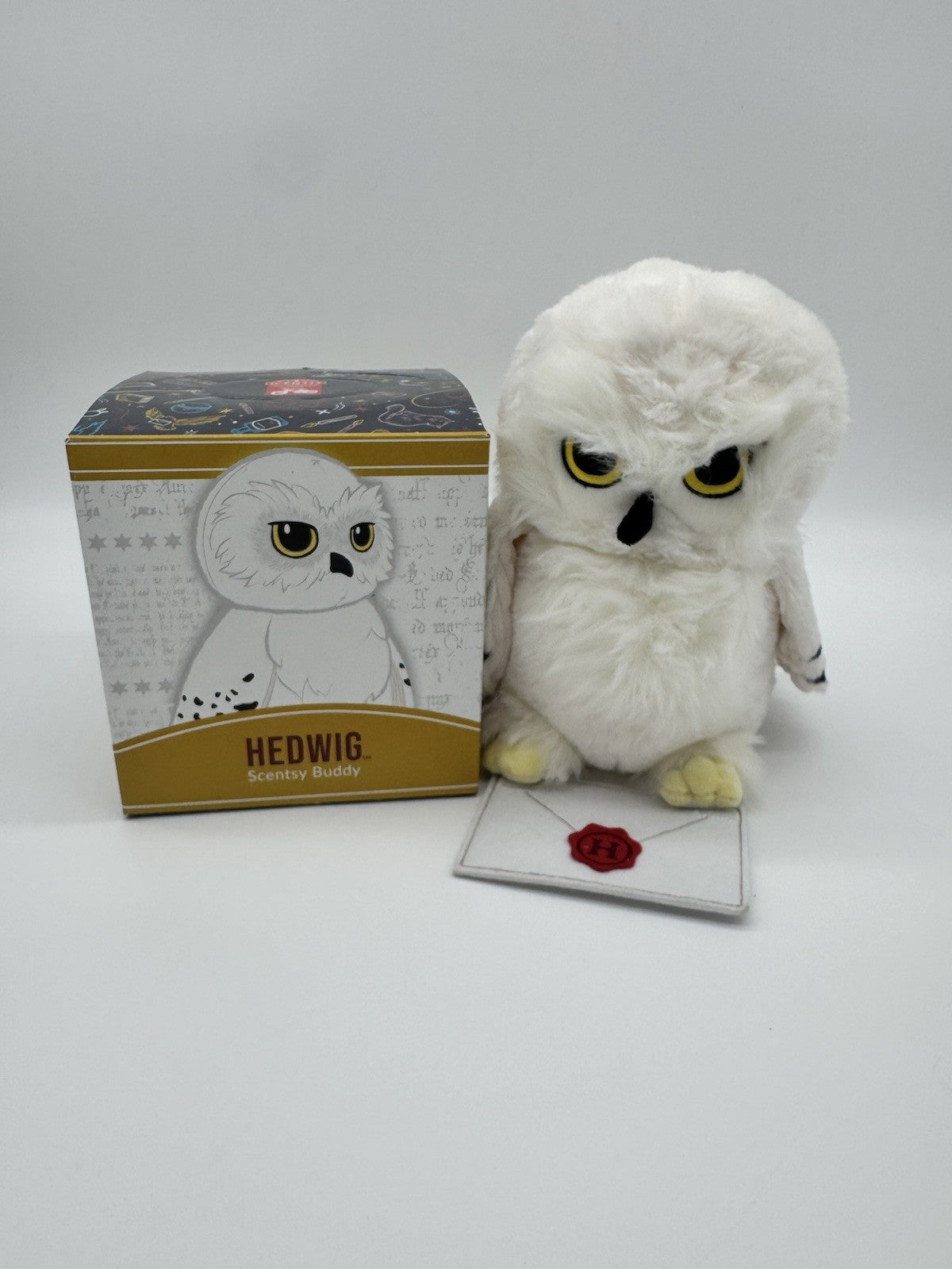 SCENTSY BUDDY HEDWIG W/ ENVELOPE COLLECTABLE HARRY POTTER ~ DISCONTINUED