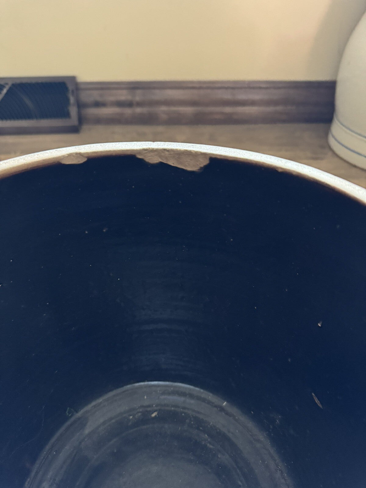 Primitive Antique Bee Sting Salt Glaze Stoneware Crock Cobalt Blue 4 Gal Handles