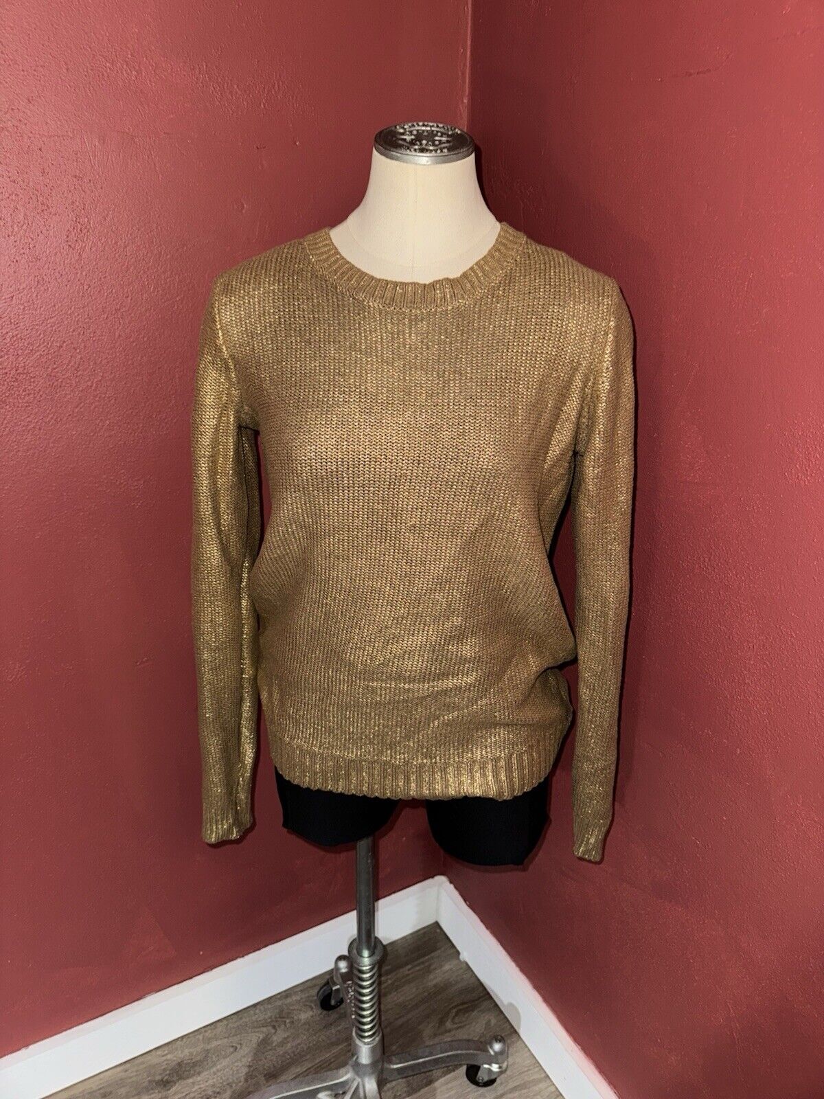 Rock & Republic Gold Metallic Crew Neck Sweater  ~ Size Medium