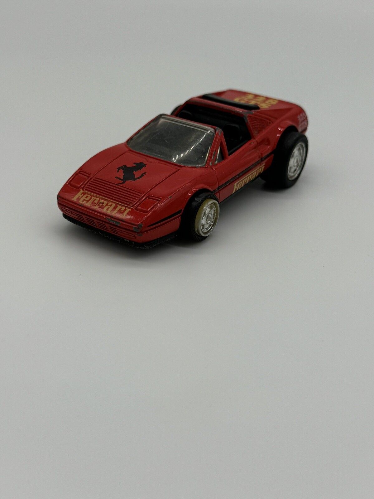 Vintage Hot Wheels Mattel Ferrari Red Fast 1986 Diecast Small Race Toy Car 006