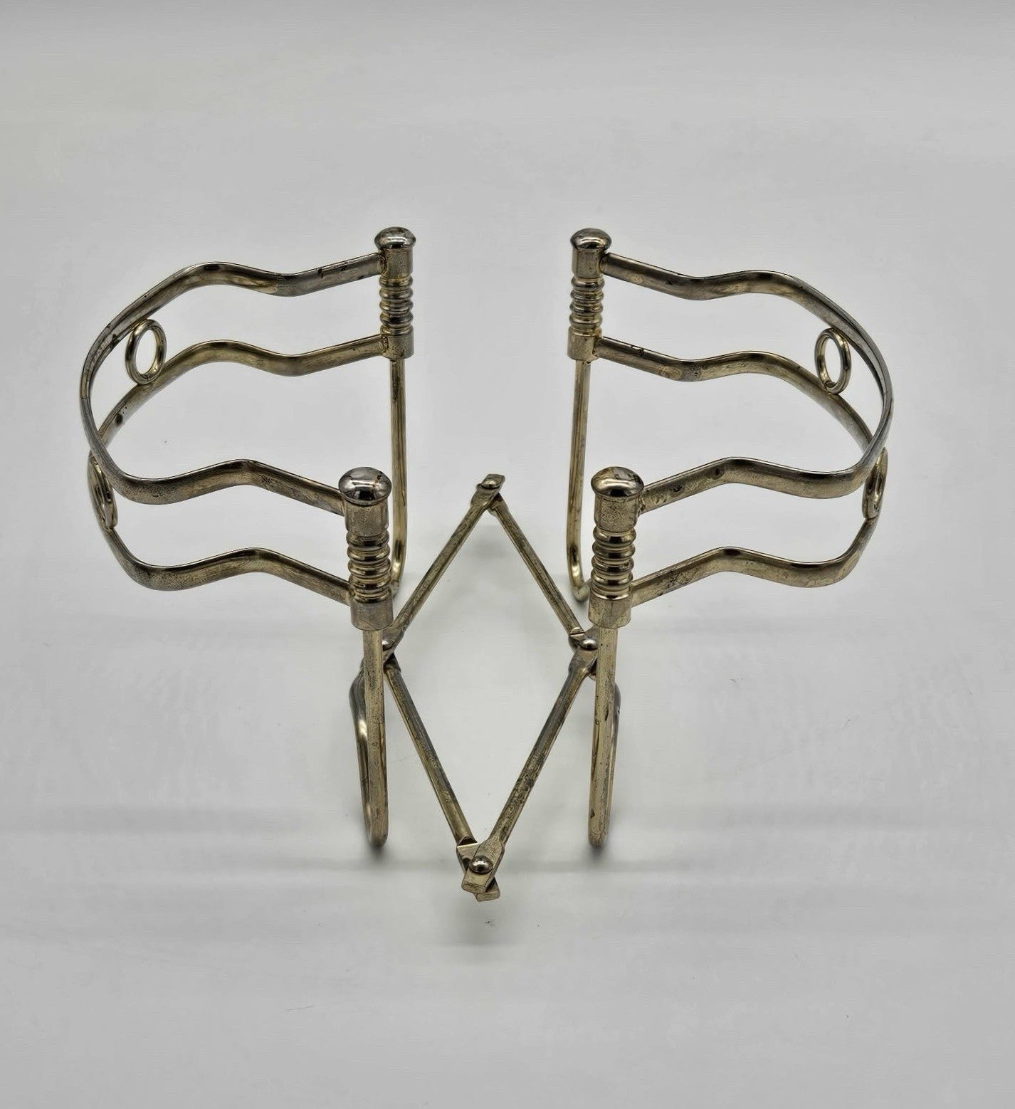 VINTAGE Expandable Metal Trivet Casserole/Dish Holder