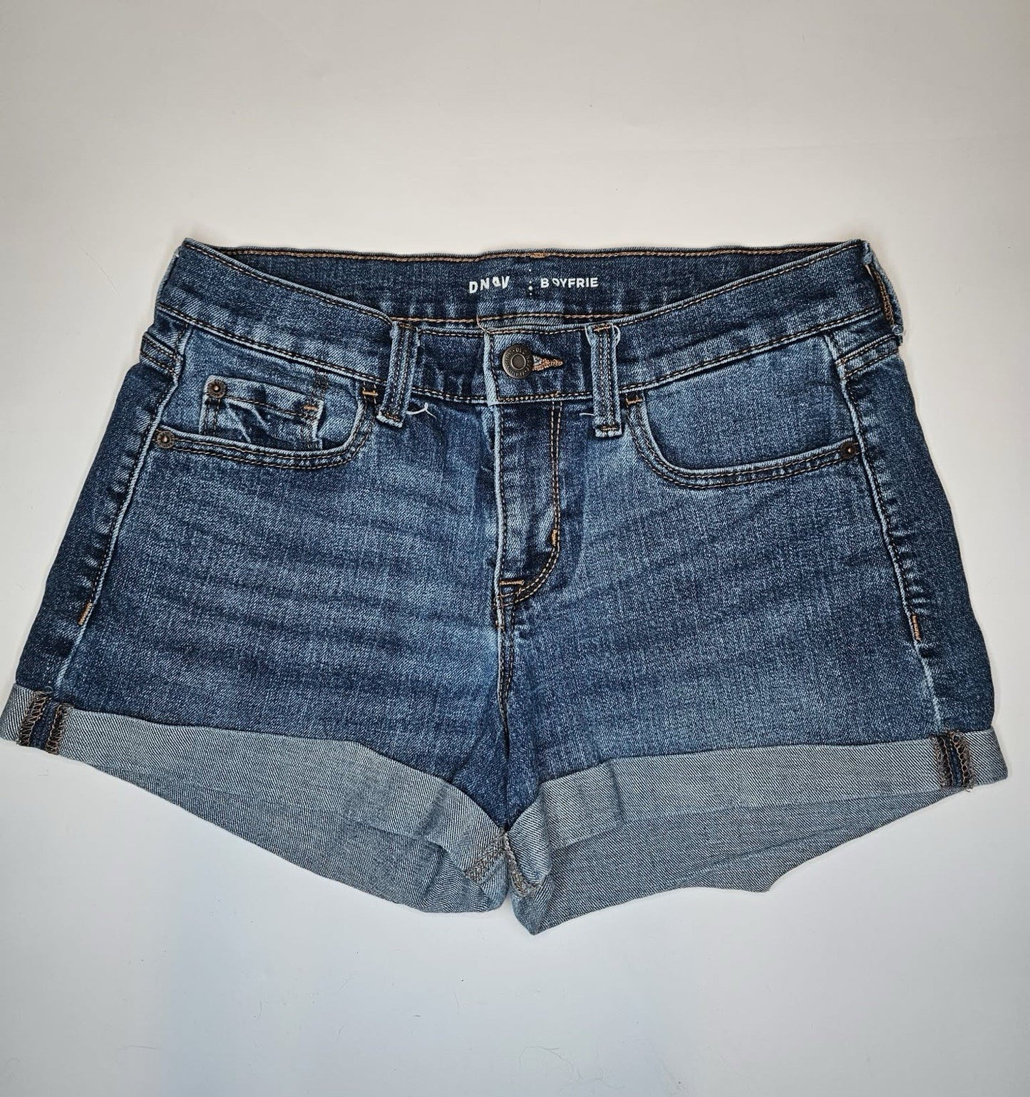 DKNY Boyfriend Denim Shorts Women’s Size 4 Cuffed Mid Rise Blue Jean Shorts